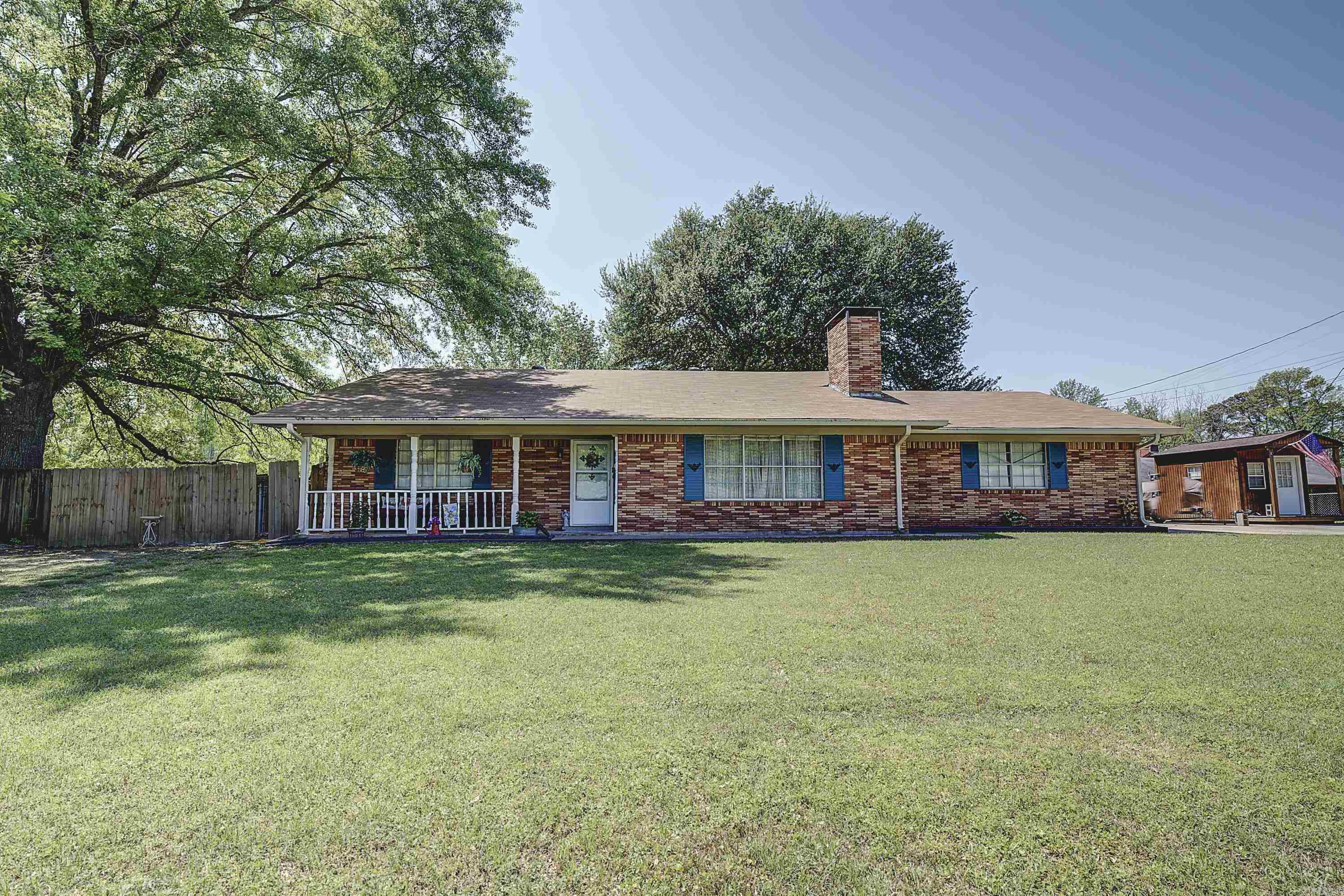 903 Whippoorwill  Atlanta, TX