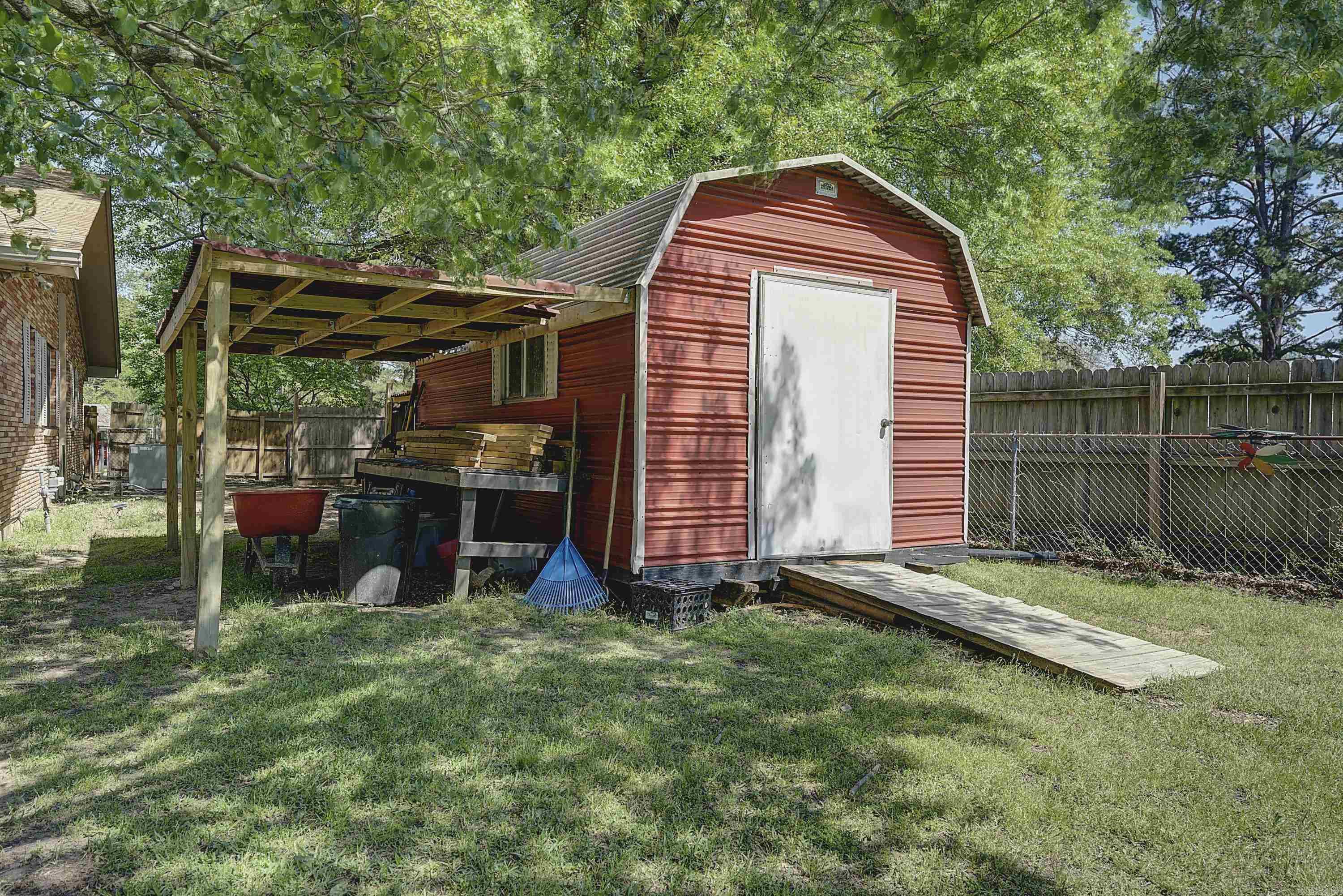 903 Whippoorwill  Atlanta, TX