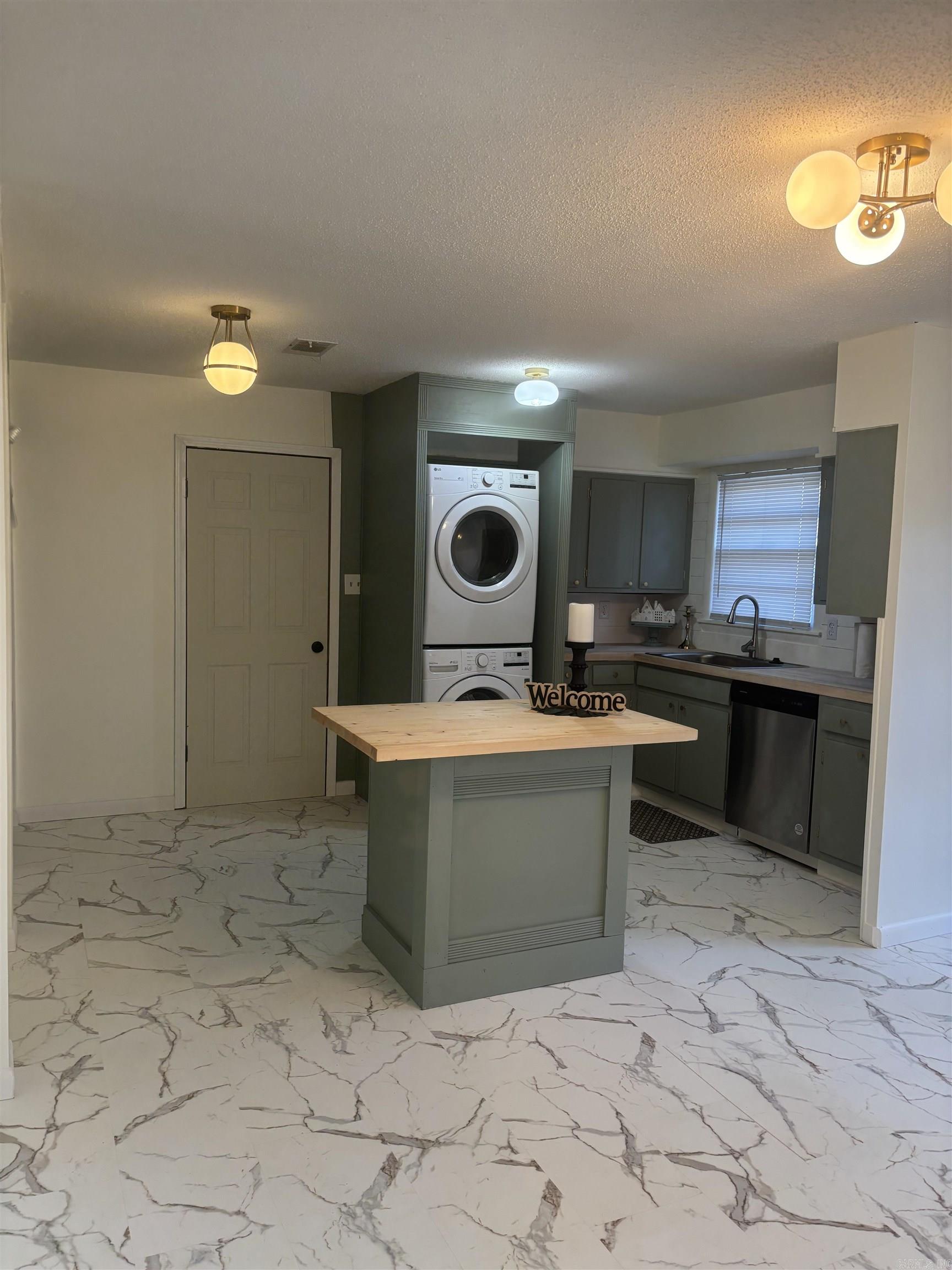 1904 Brookhaven  Jonesboro, AR