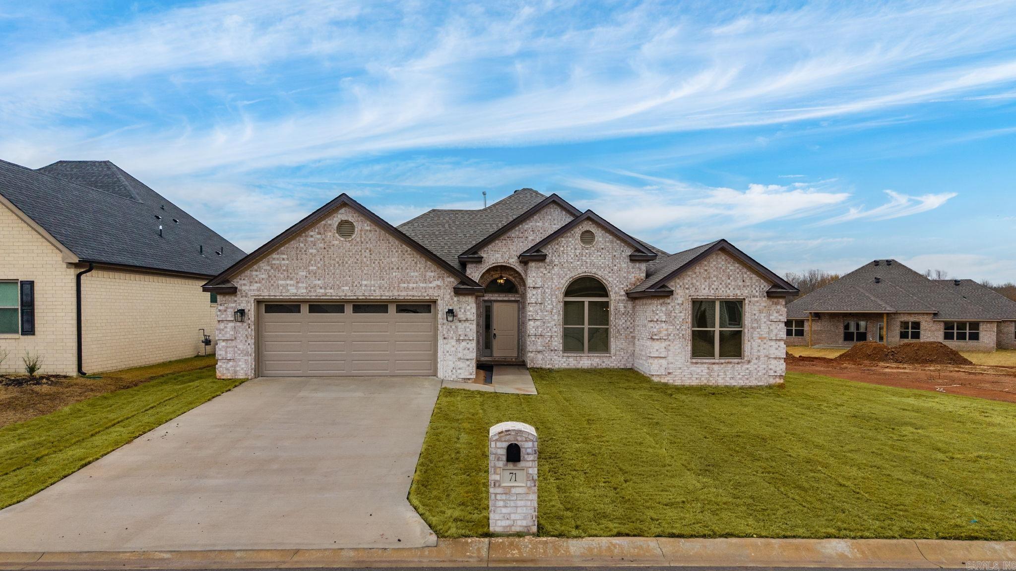 71 Corniche Cove  Maumelle, AR