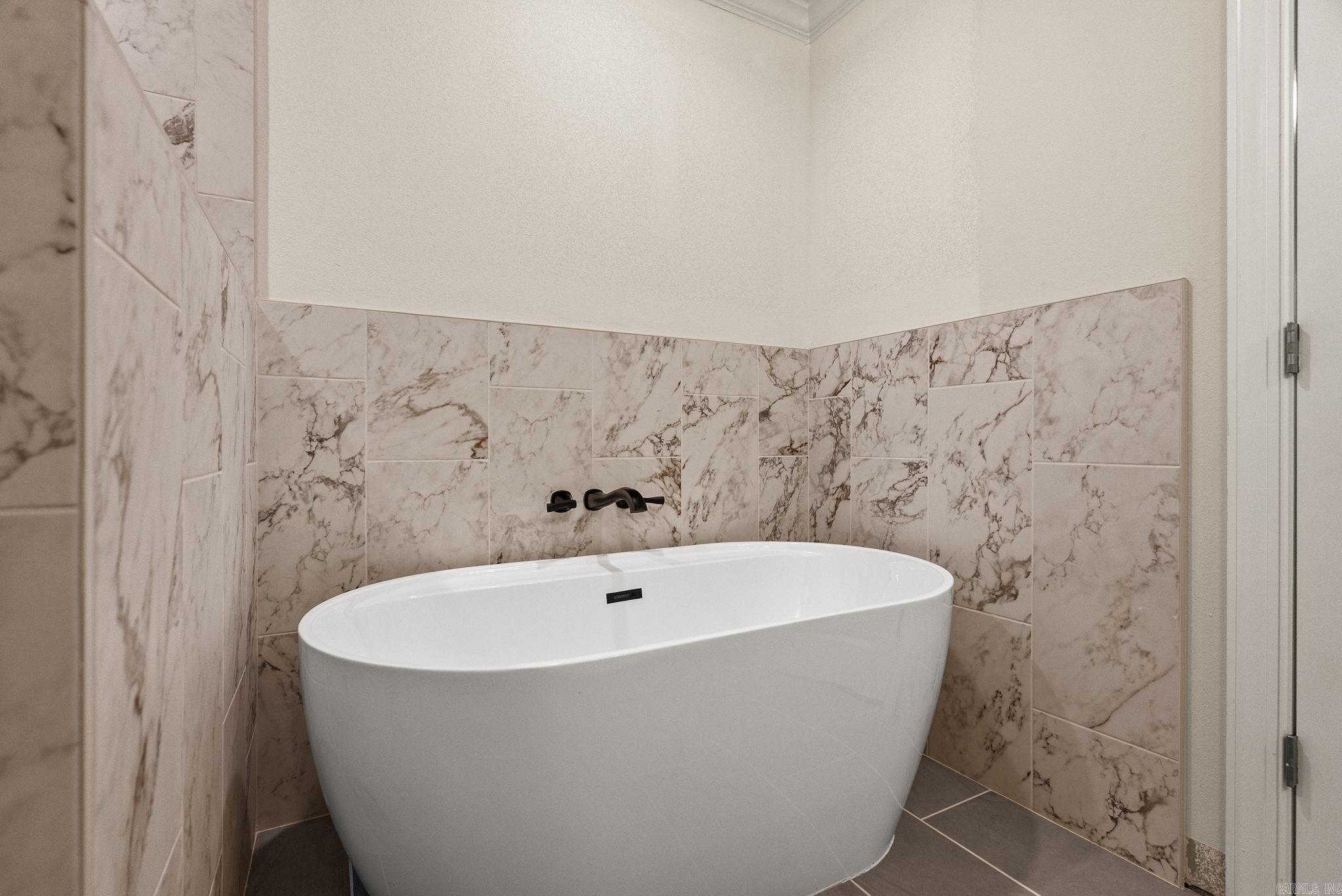 71 Corniche Cove  Maumelle, AR