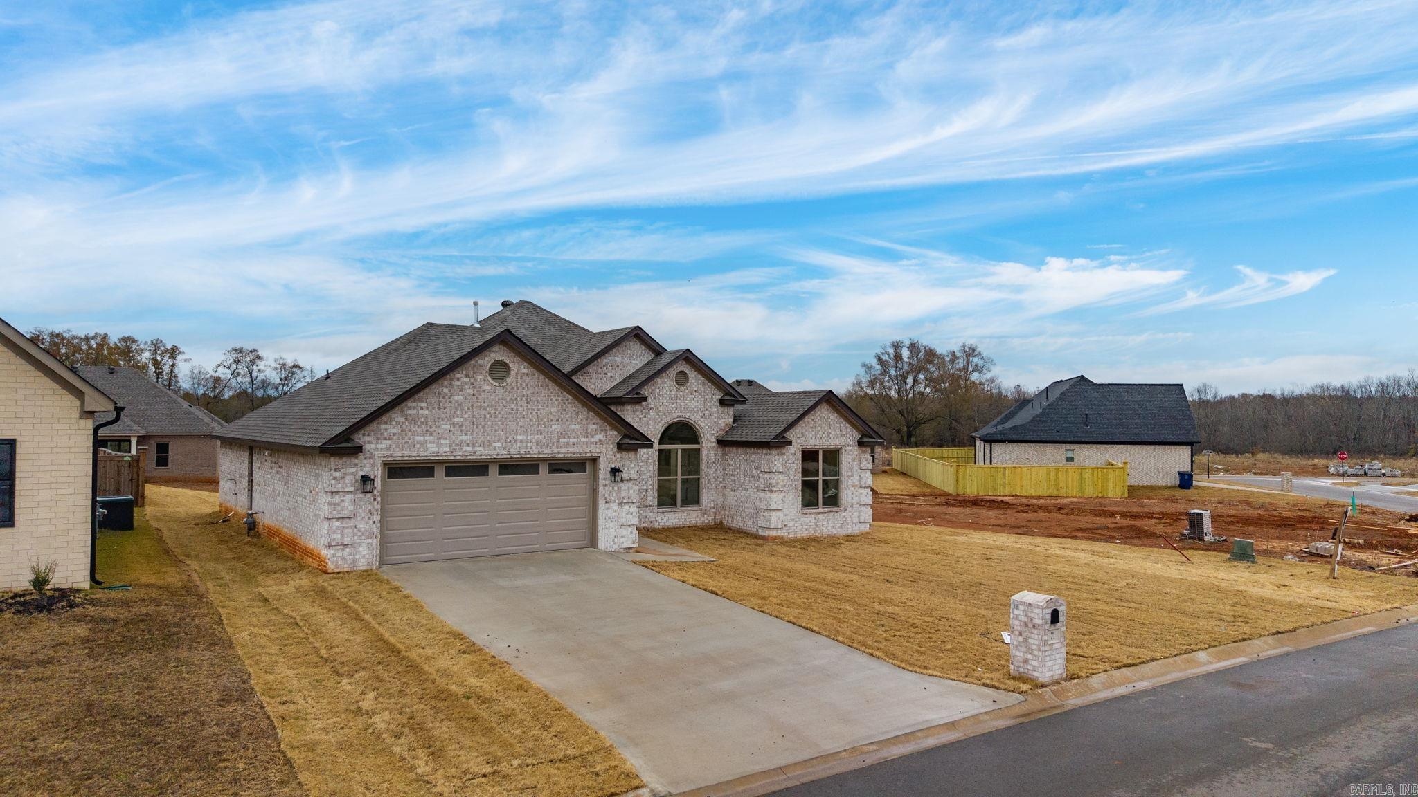 71 Corniche Cove  Maumelle, AR