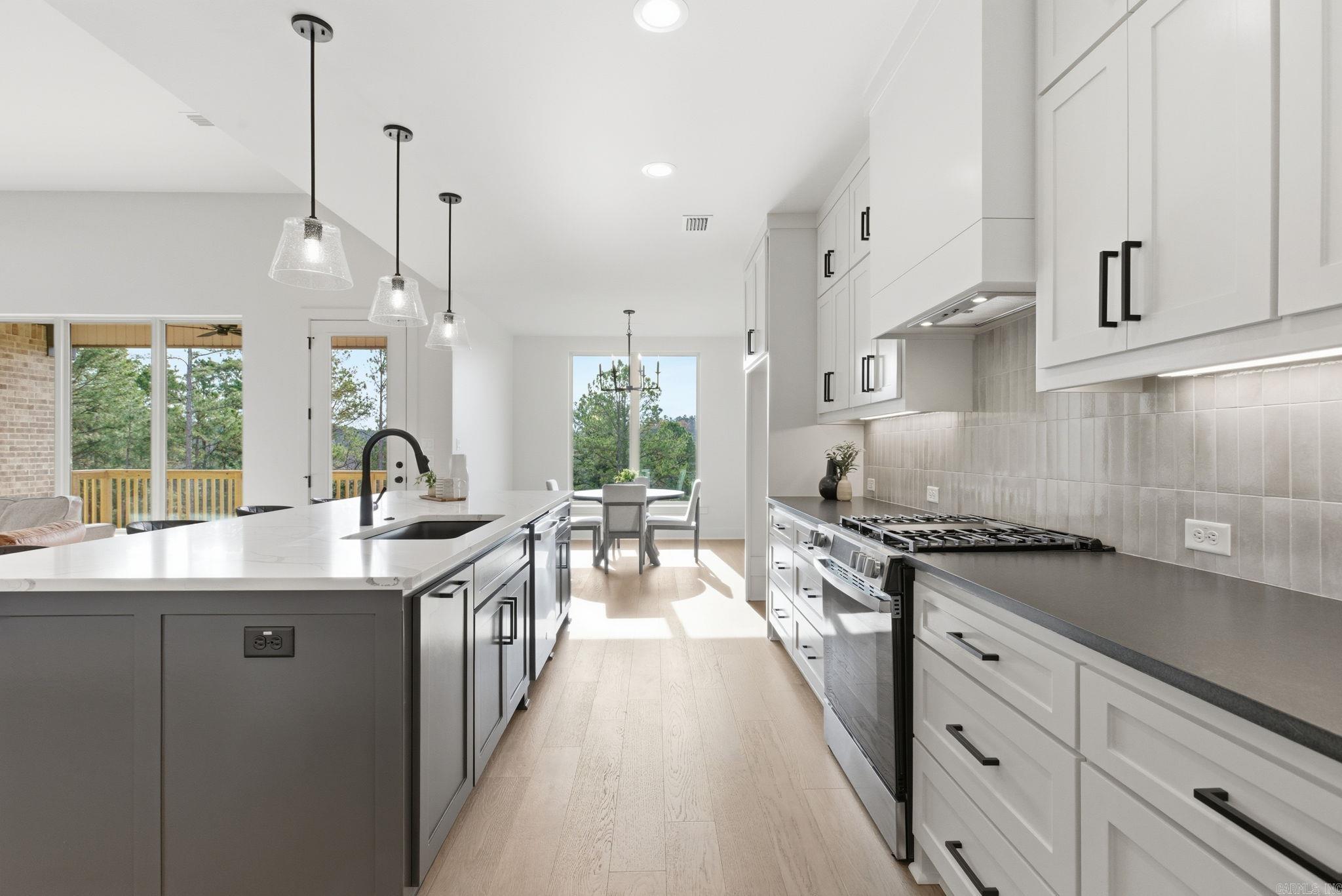 173 Ridgeview Trail Maumelle, AR 72113