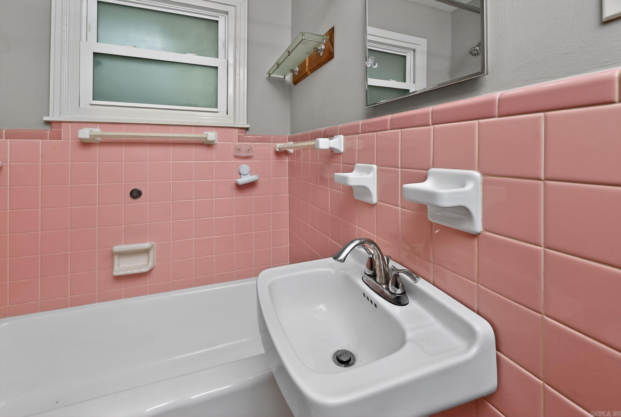 8517 Fairwood  Mabelvale, AR