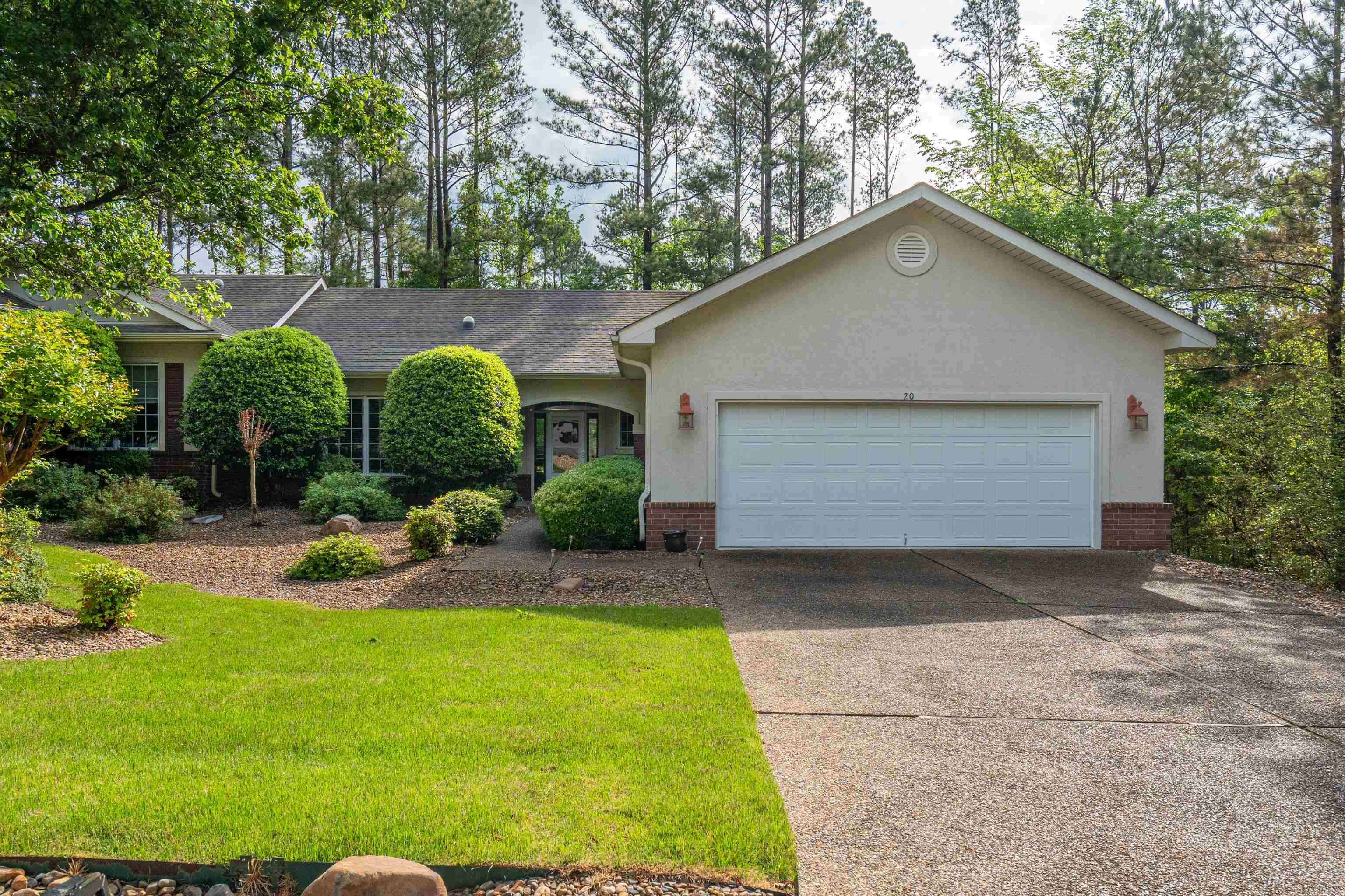 20 Risco Way Hot Springs Village, AR 71909