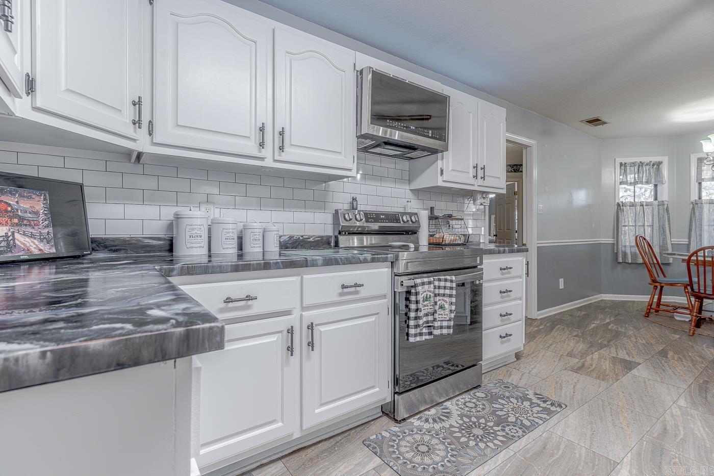 806 W Mueller St Paragould, AR 72450