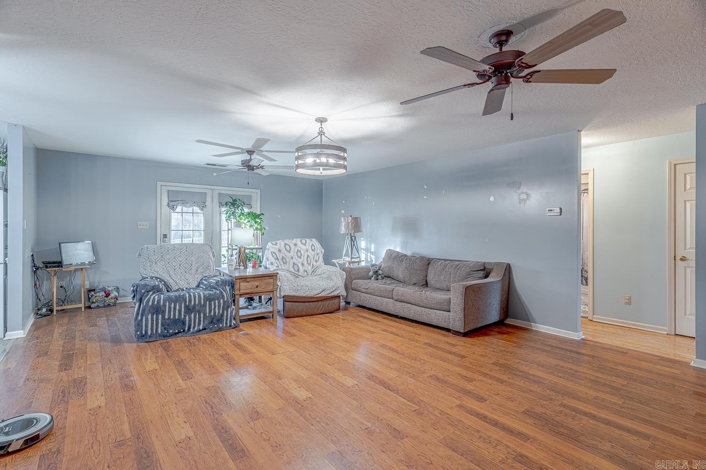 806 W Mueller St Paragould, AR 72450