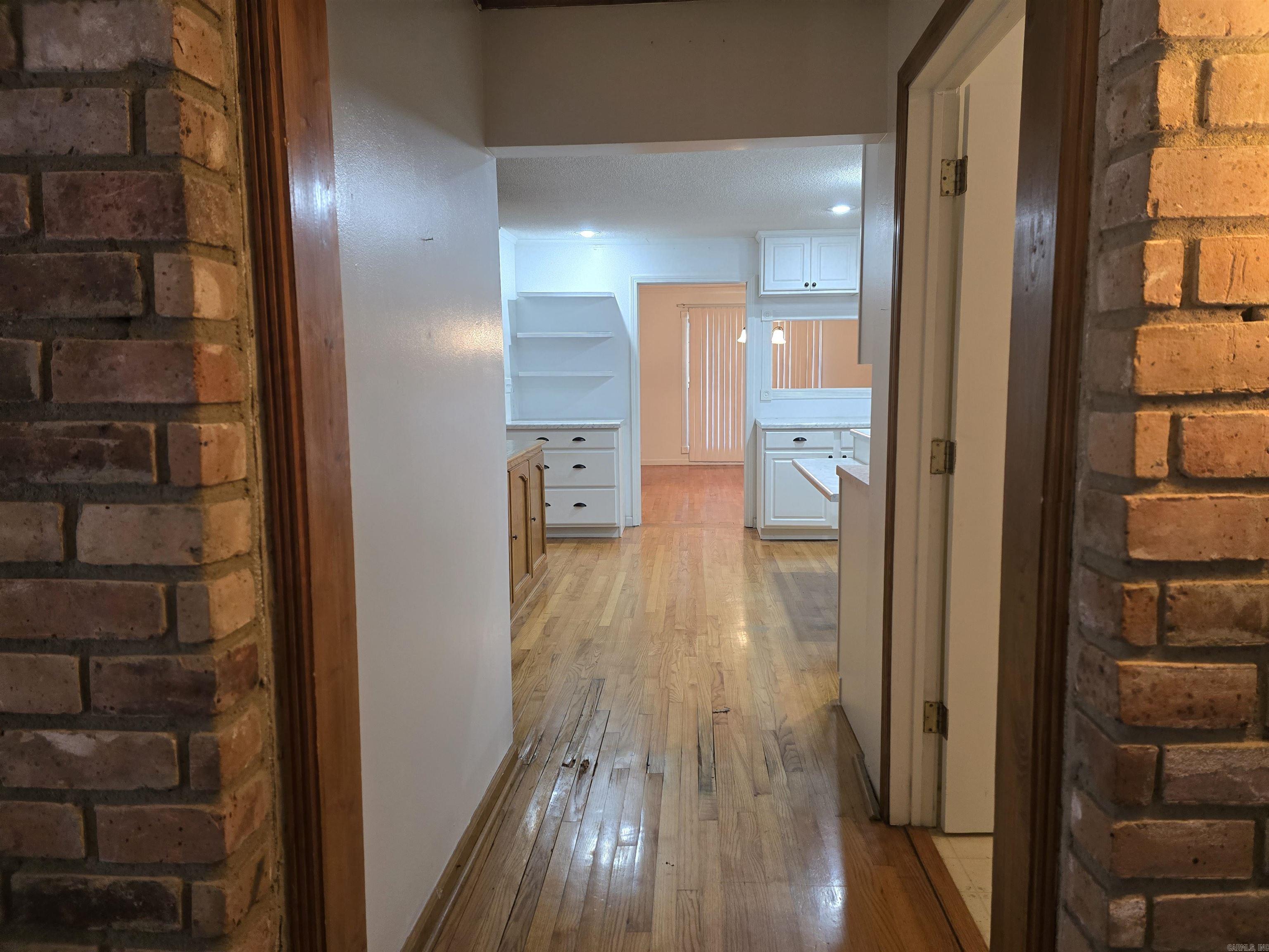 106 Honeysuckle  Helena, AR