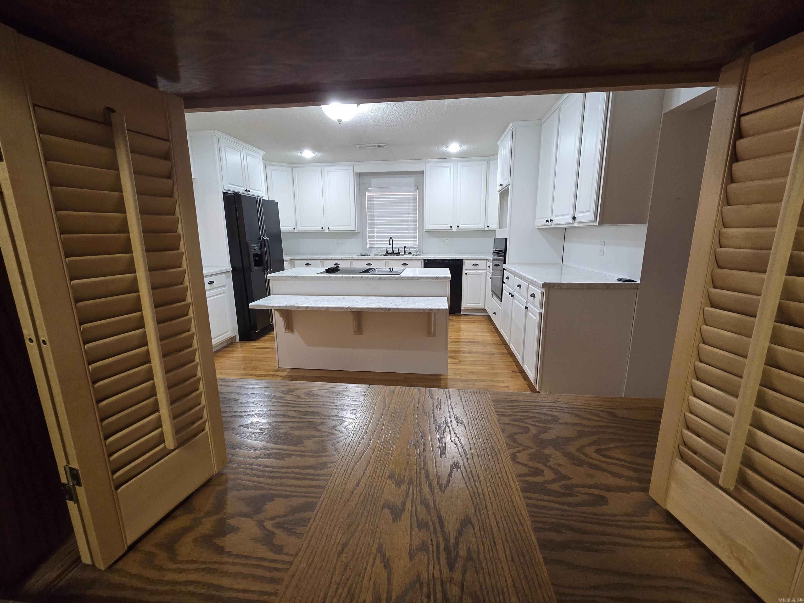 106 Honeysuckle  Helena, AR