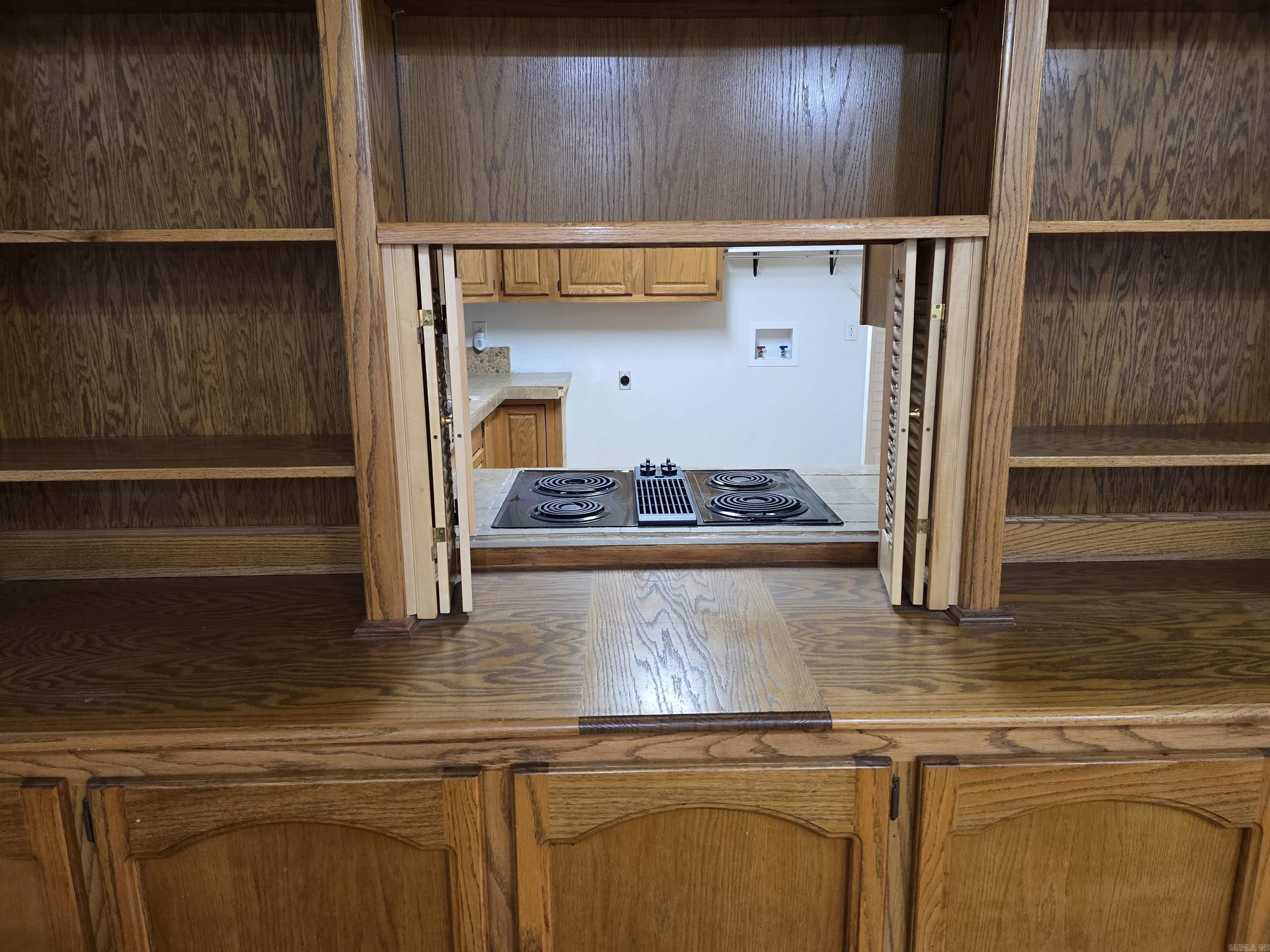 106 Honeysuckle  Helena, AR