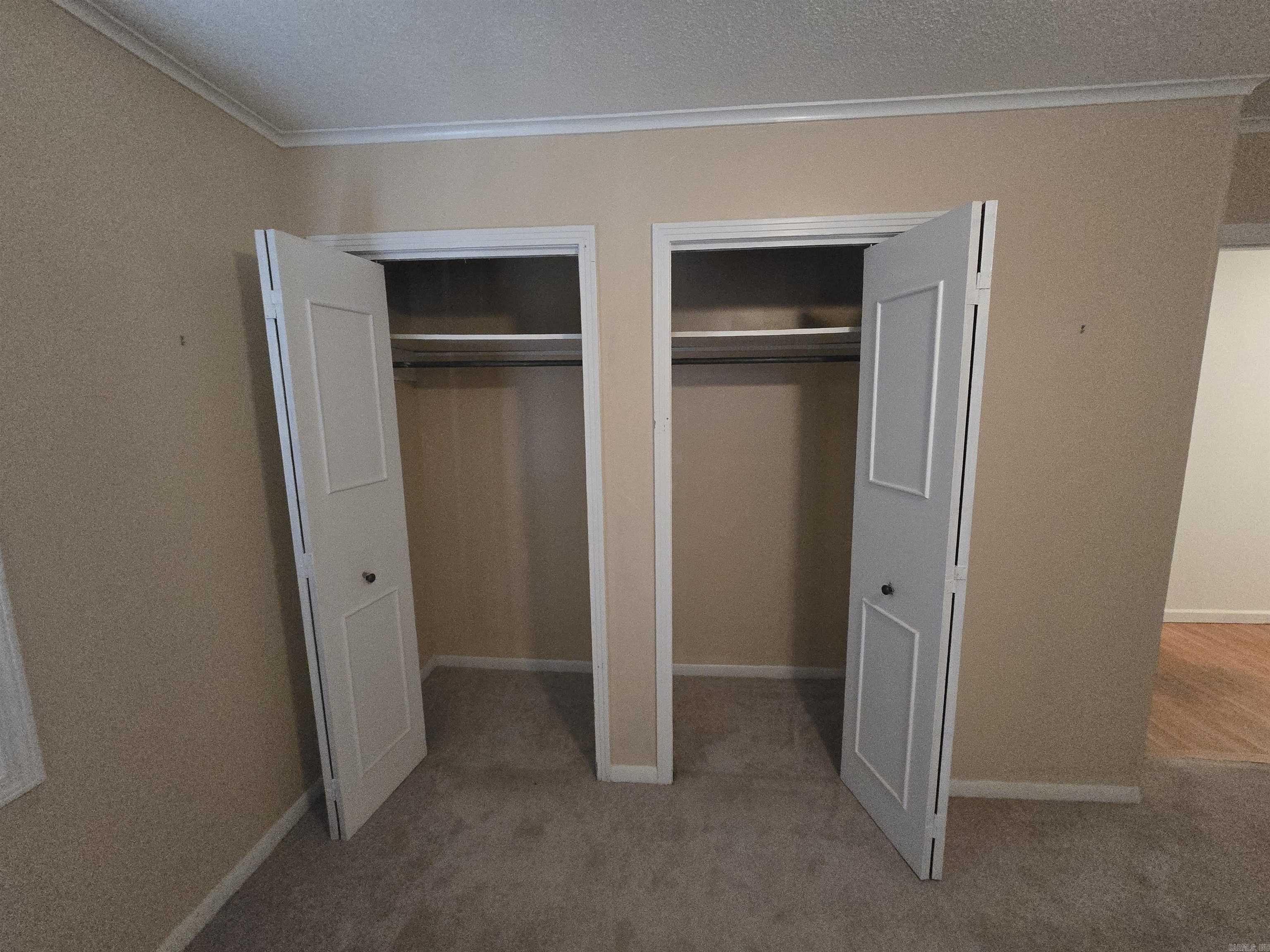 106 Honeysuckle  Helena, AR