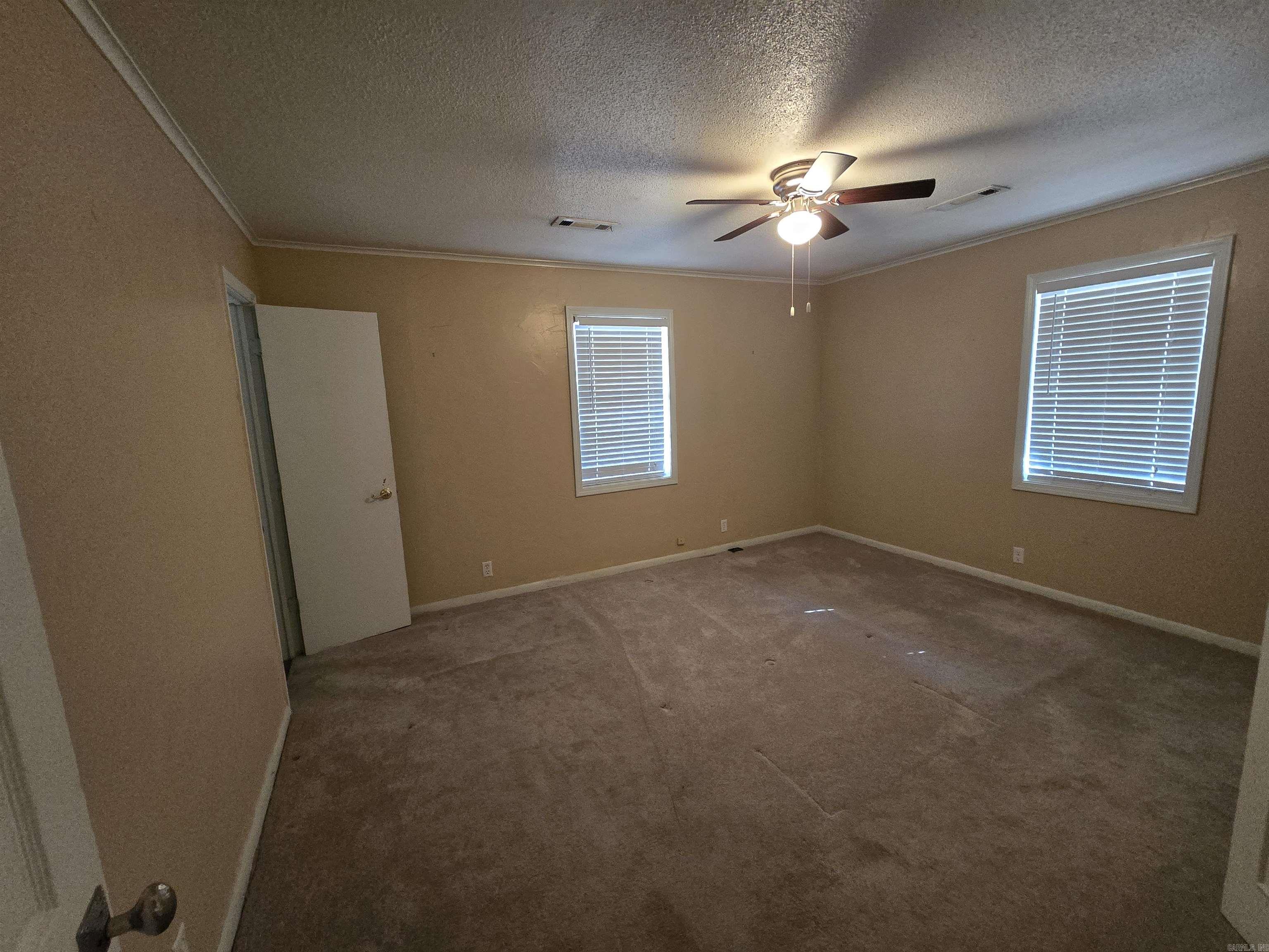 106 Honeysuckle  Helena, AR