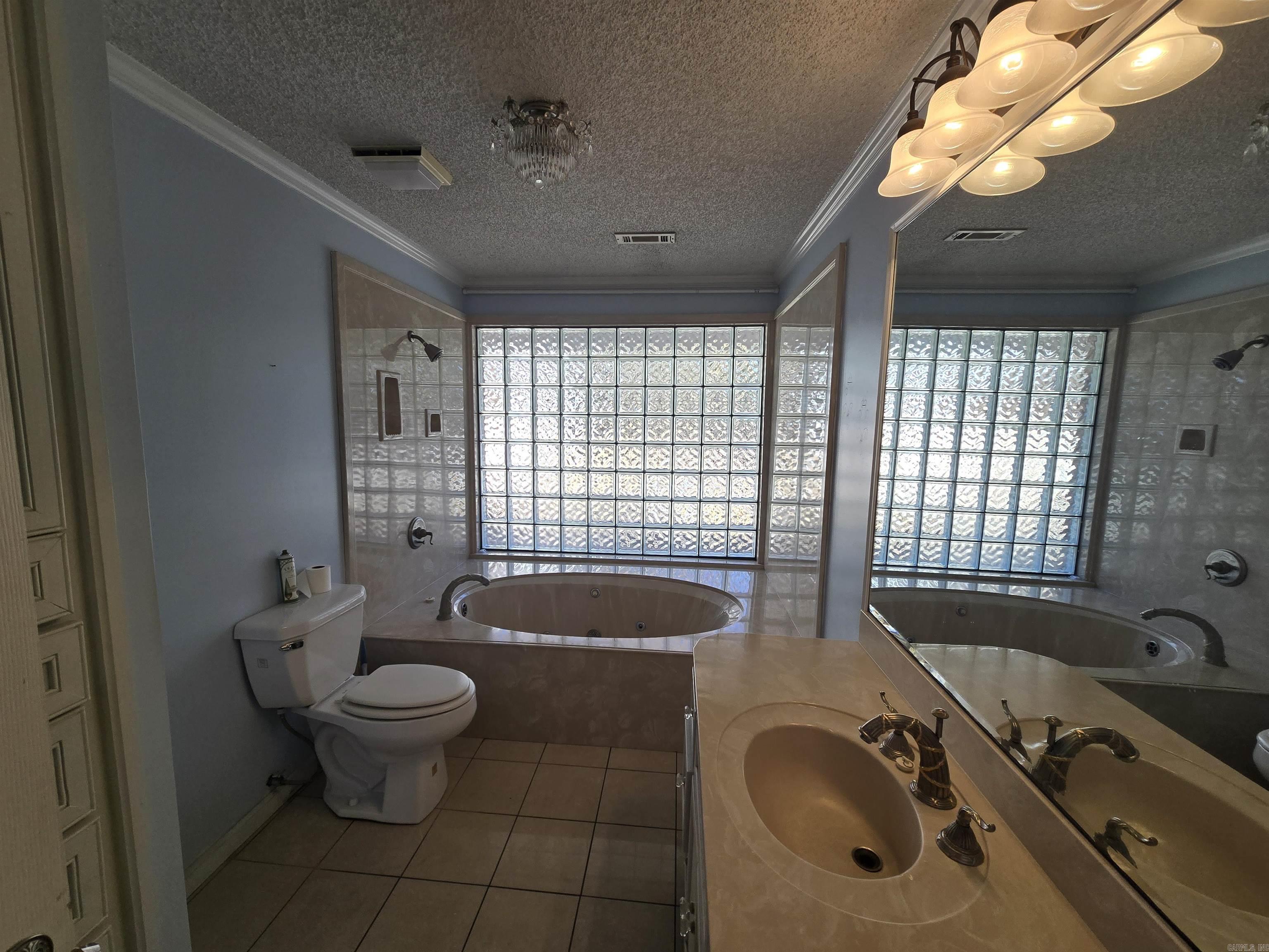 106 Honeysuckle  Helena, AR