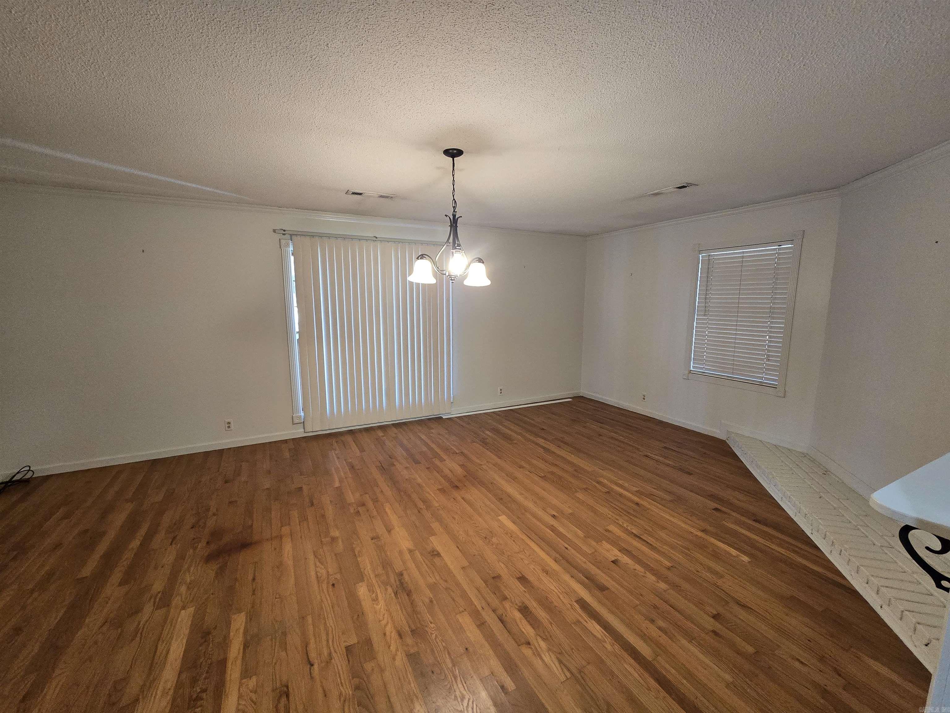 106 Honeysuckle  Helena, AR