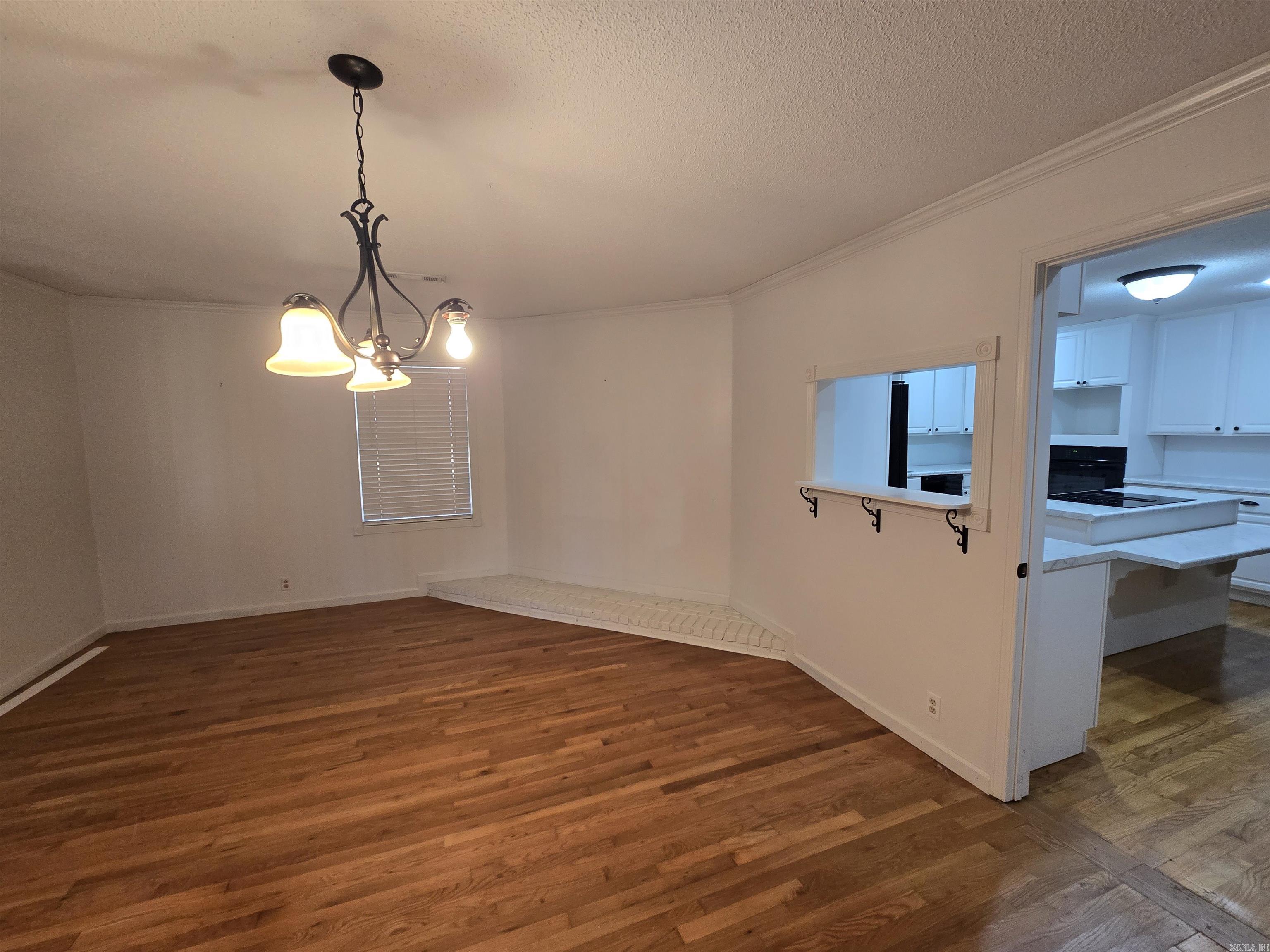 106 Honeysuckle  Helena, AR