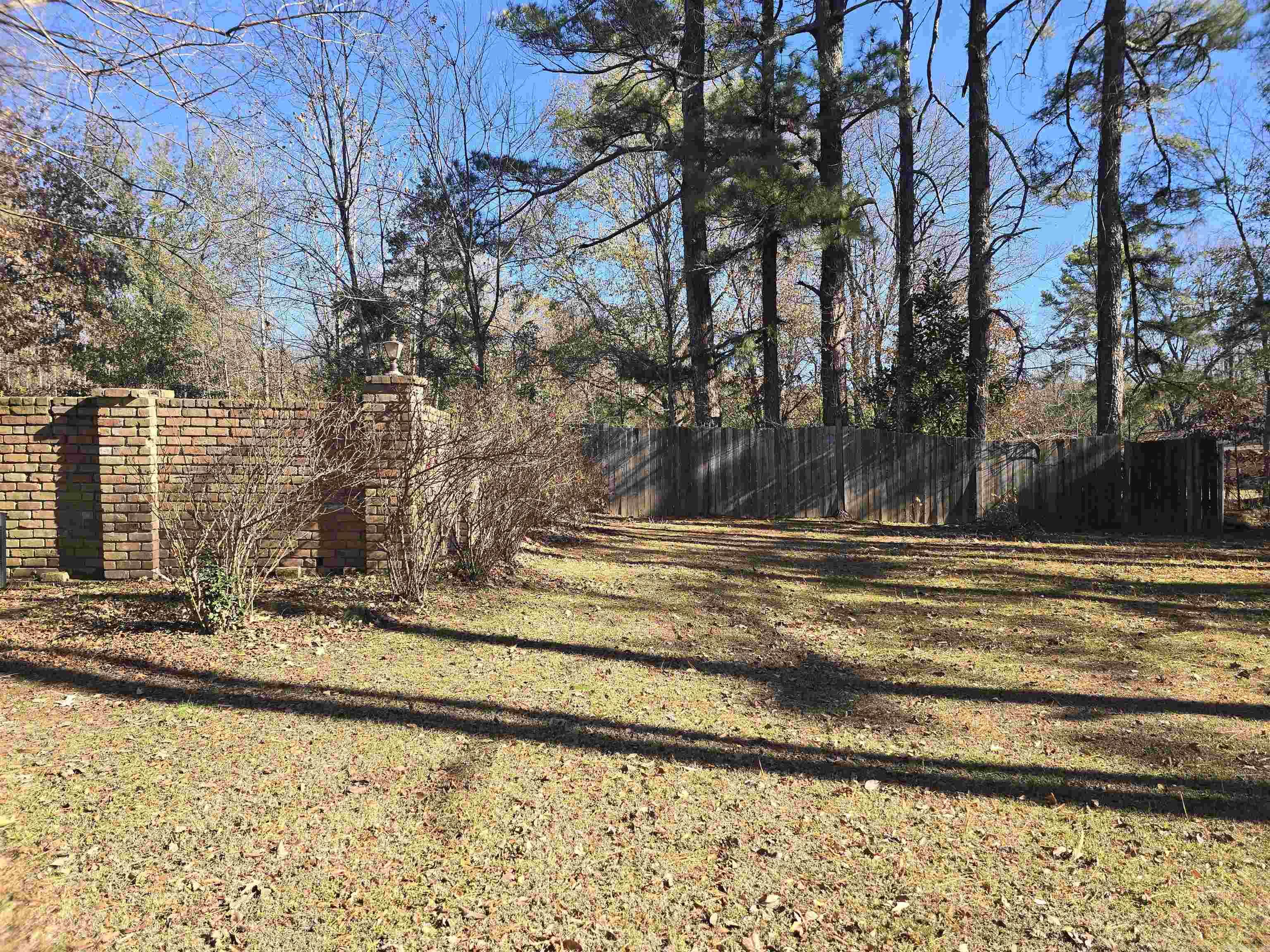 106 Honeysuckle  Helena, AR