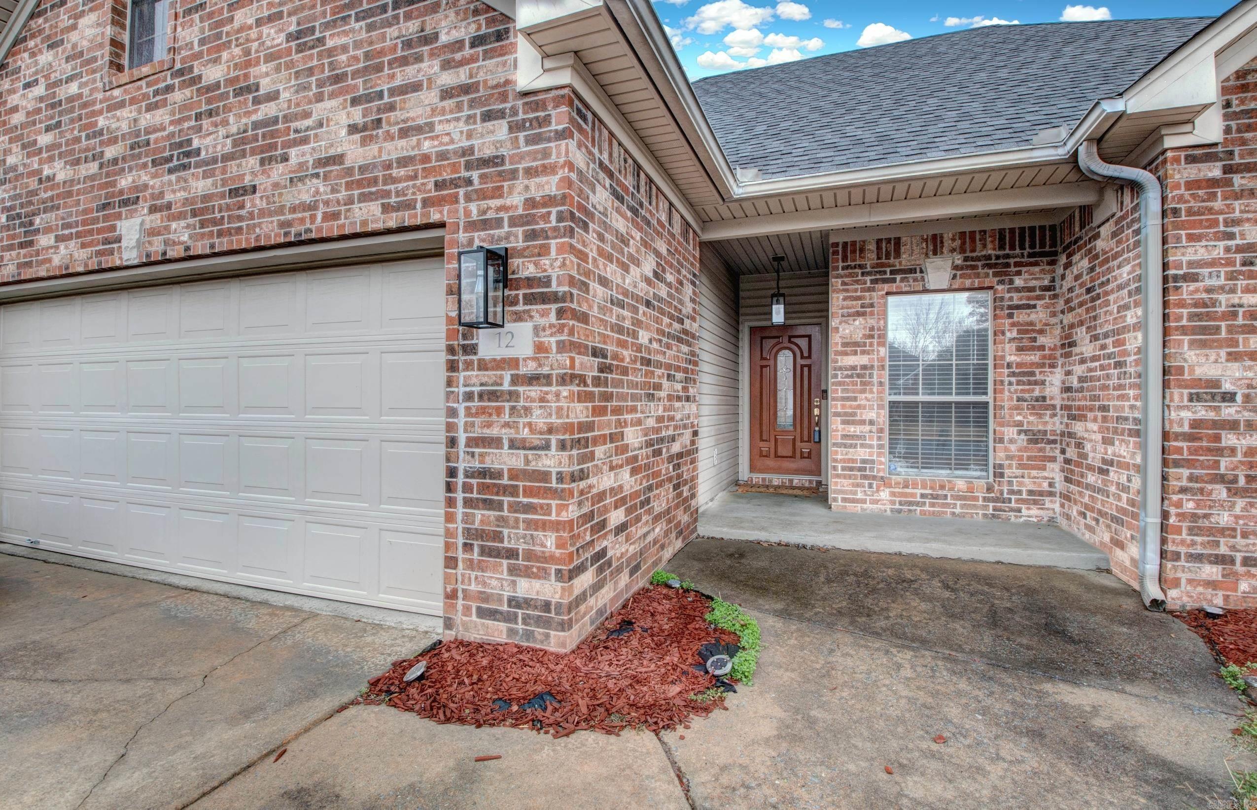 12 Westfield Dr Little Rock, AR 72210-0000