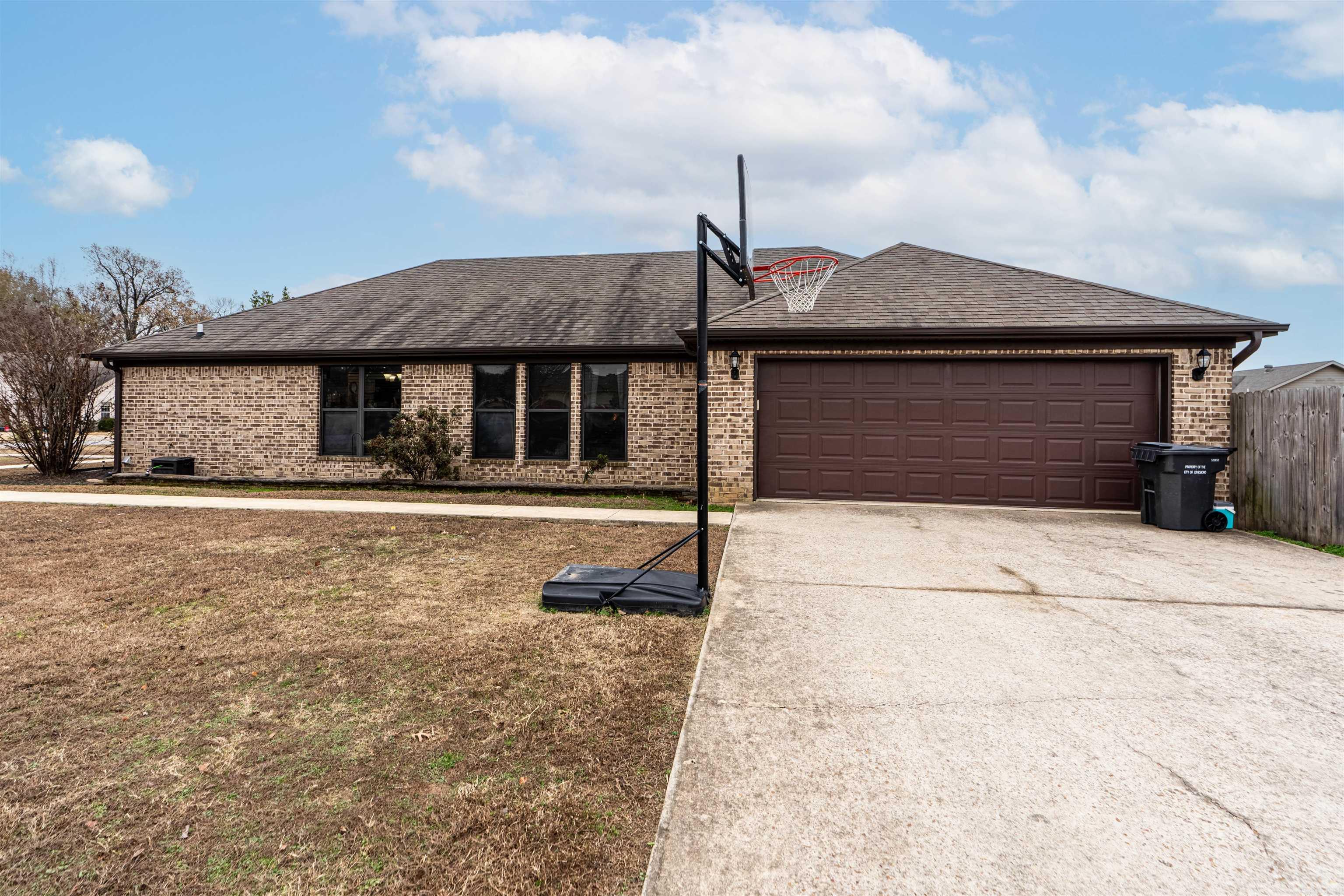 2002 Beaver Falls  Jonesboro, AR