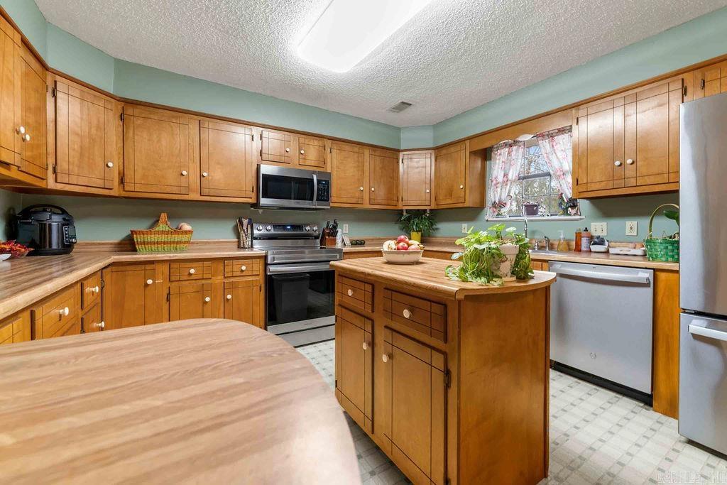 7 Briarwood Street Greenbrier, AR 72058