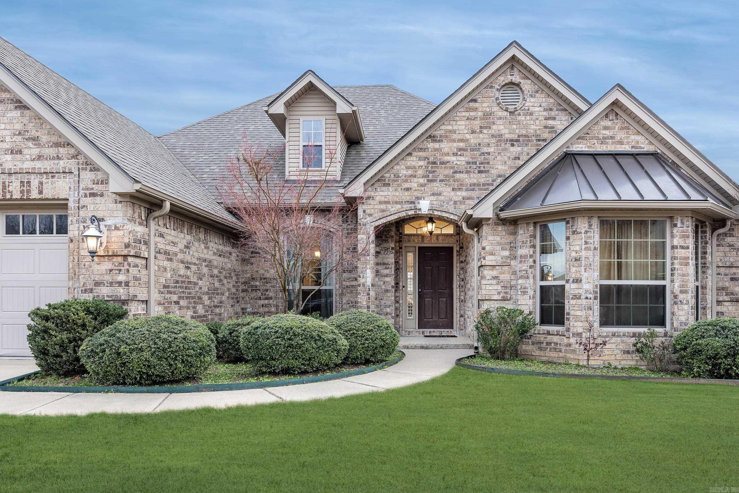 310 Corondelet Lane Maumelle, AR 72113