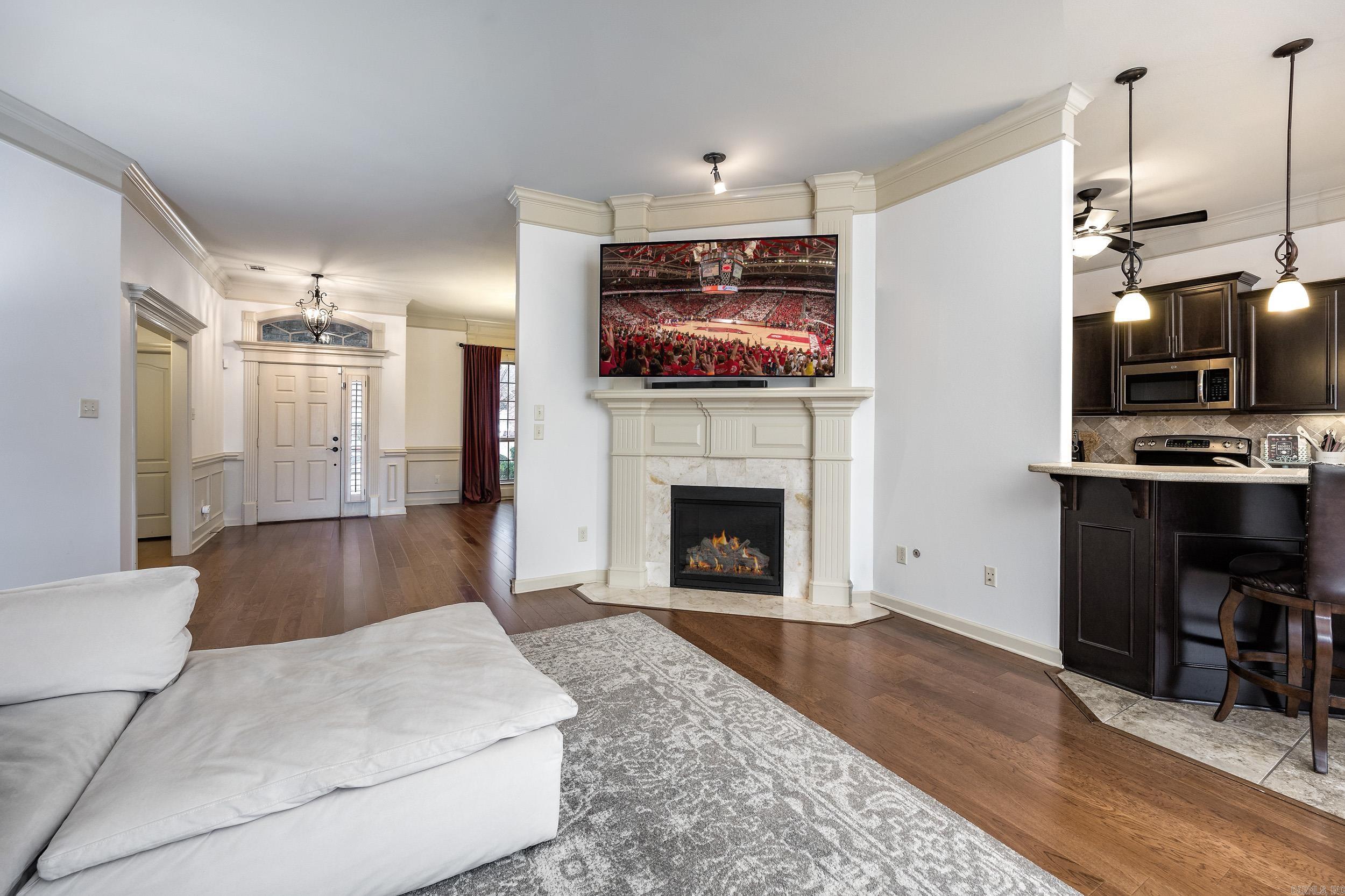 310 Corondelet Lane Maumelle, AR 72113