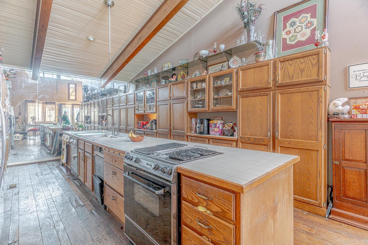 2806 Harrisburg Rd Jonesboro, AR 72401