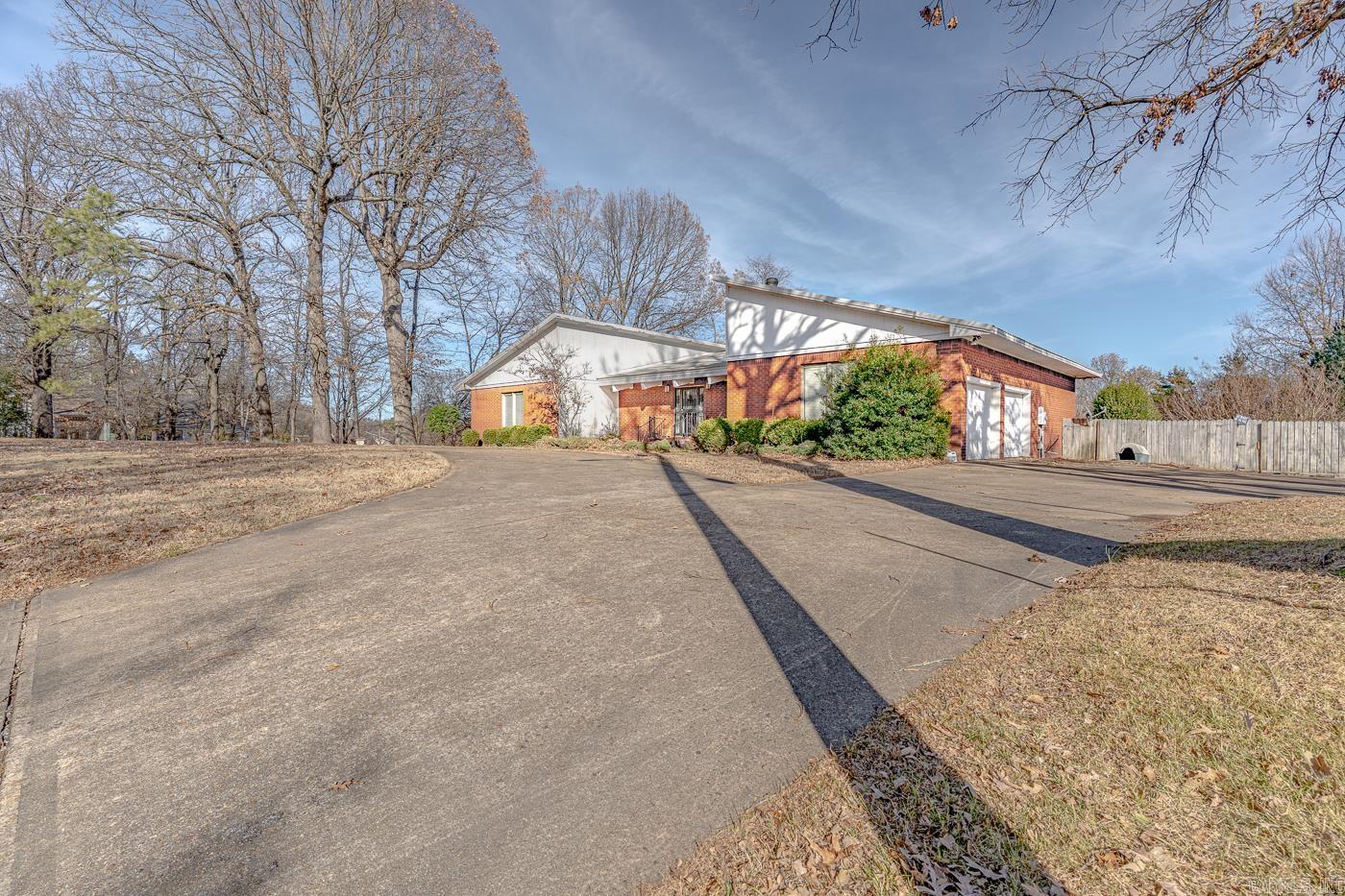 2806 Harrisburg Rd Jonesboro, AR 72401