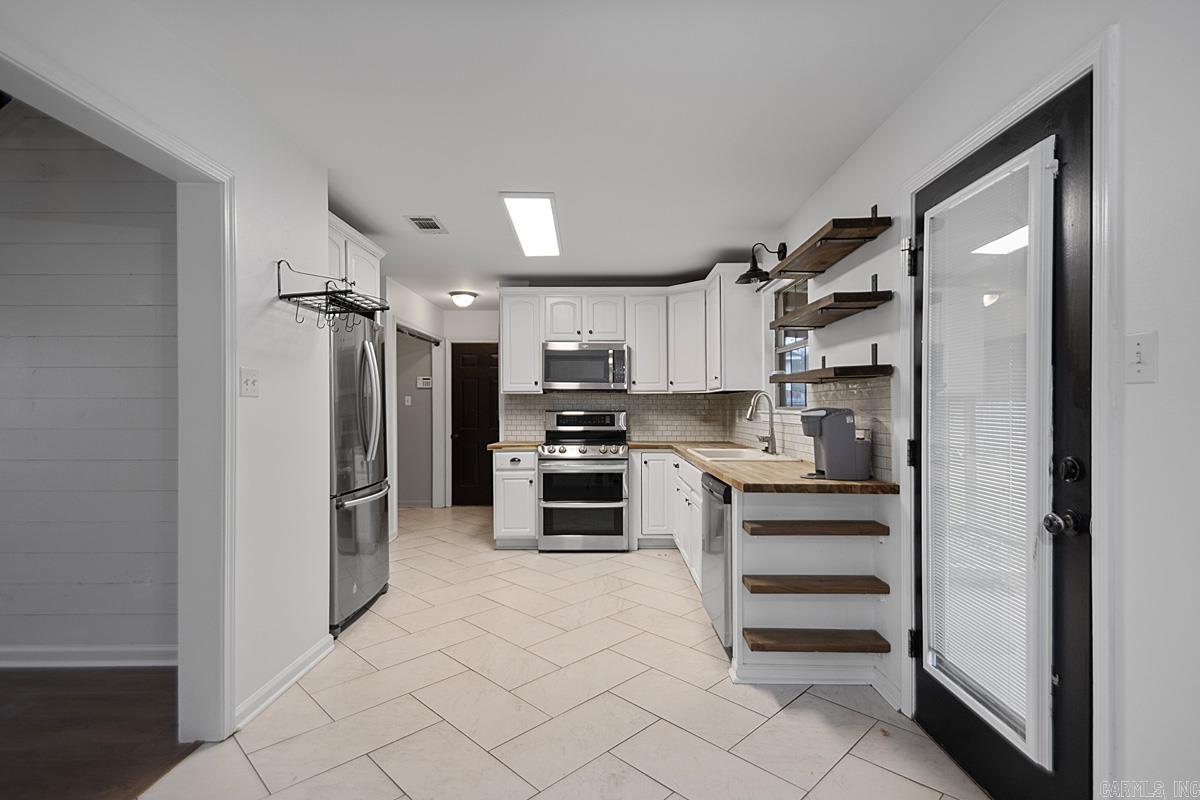 3712 Hazelwood  Benton, AR