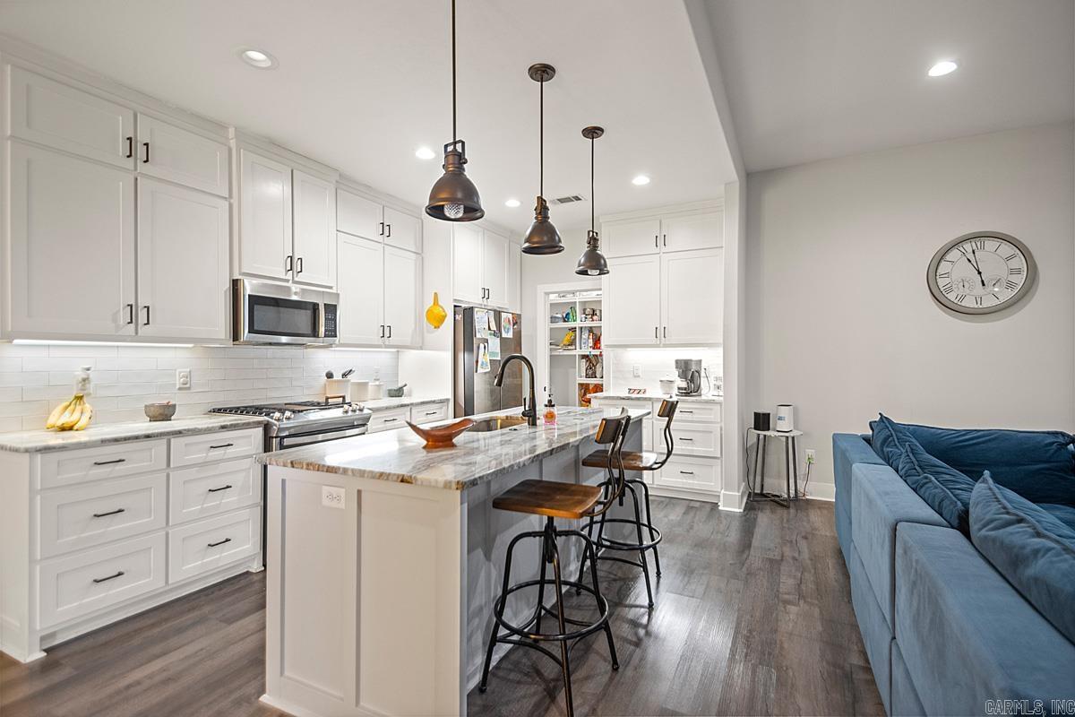 2017 KAYSEN LN  Hensley, AR