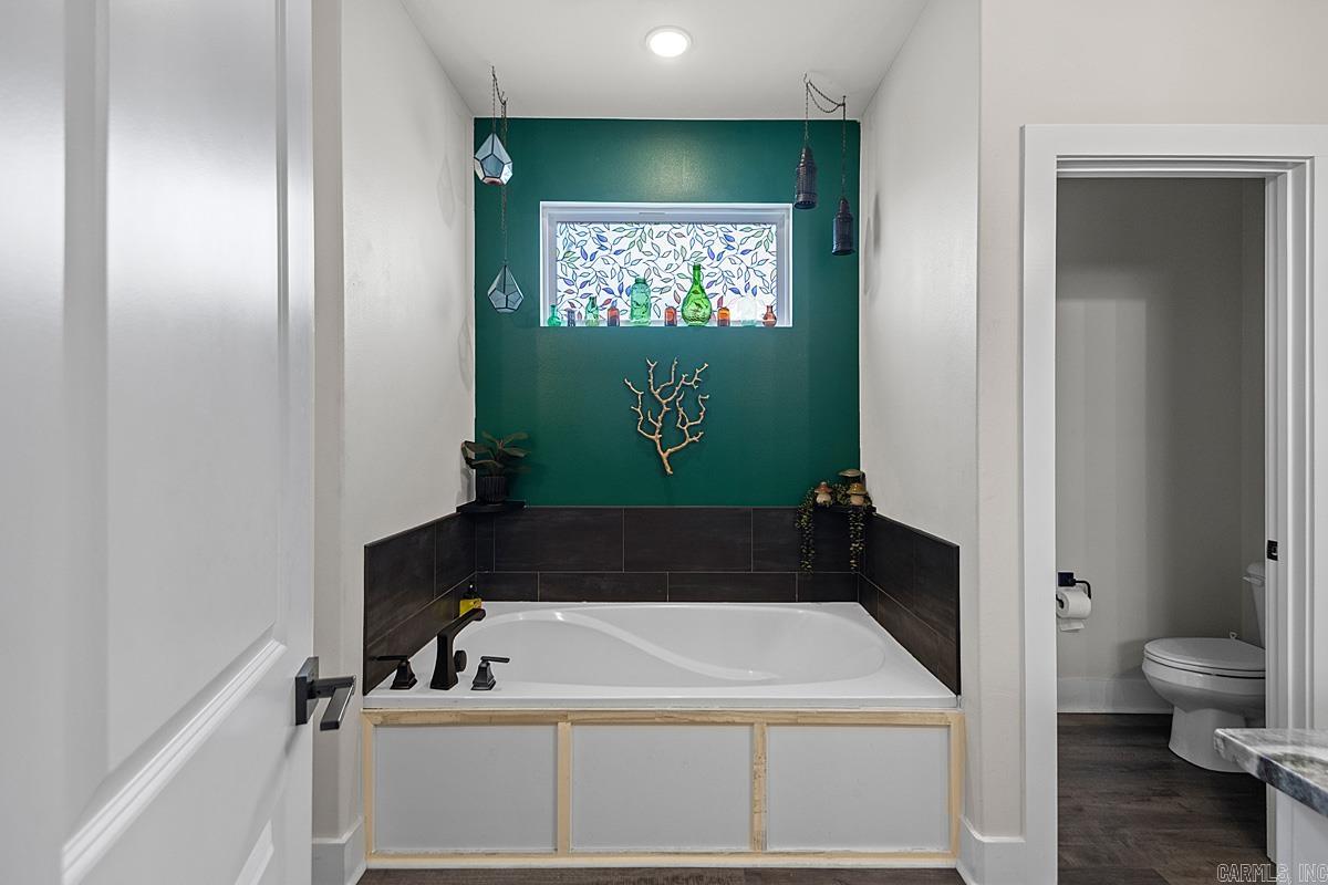 2017 KAYSEN LN  Hensley, AR