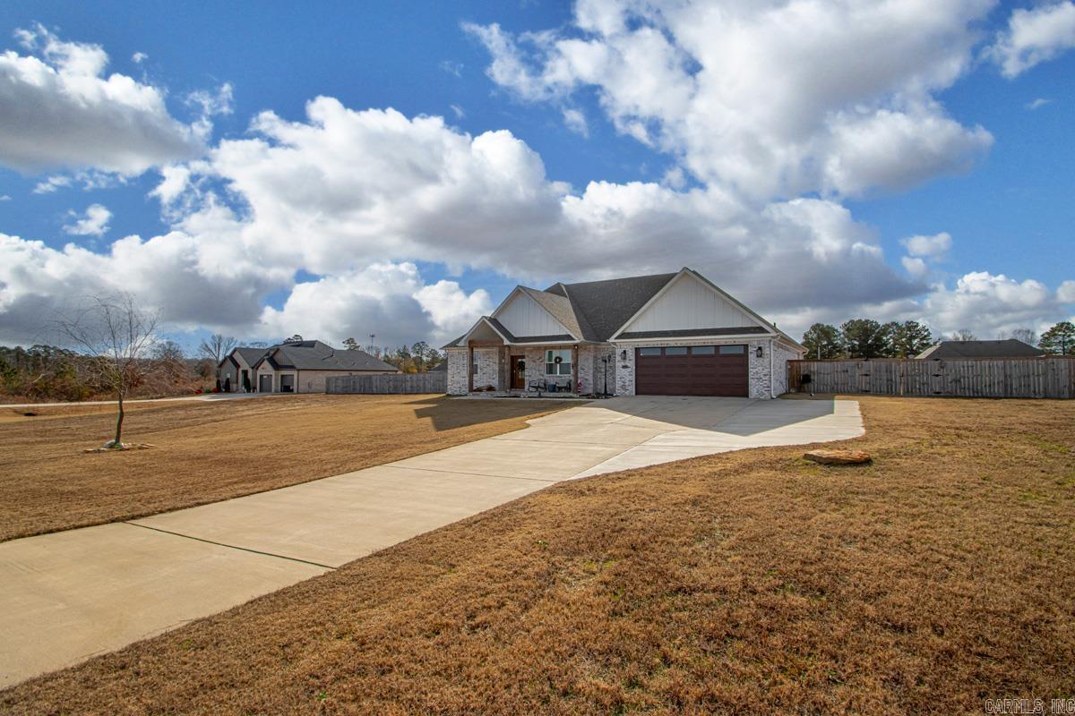 2017 KAYSEN LN  Hensley, AR