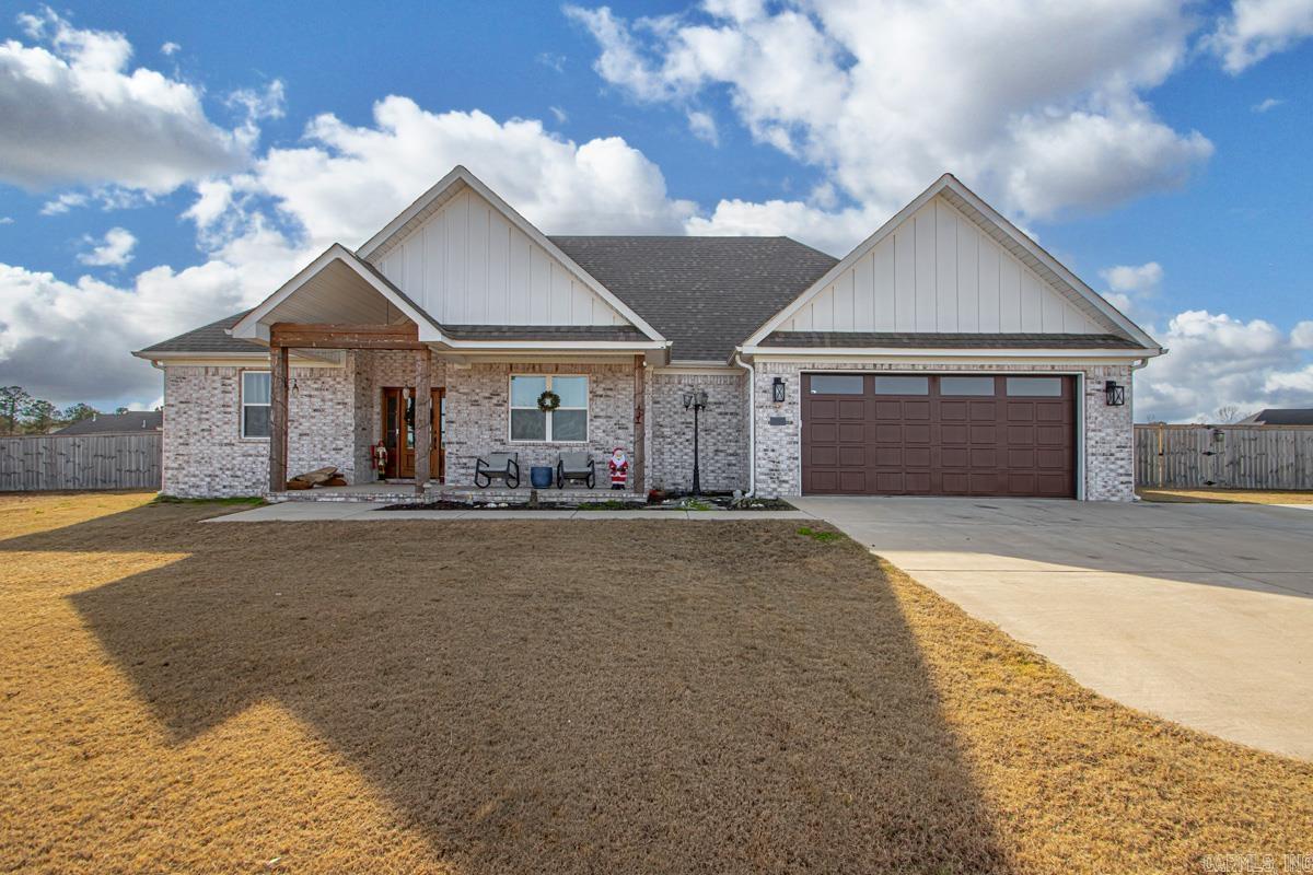 2017 KAYSEN LN  Hensley, AR