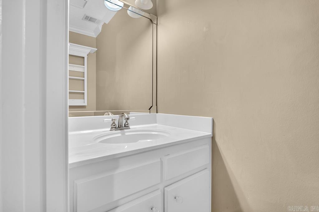 10 Raccoon Trail Conway, AR 72032