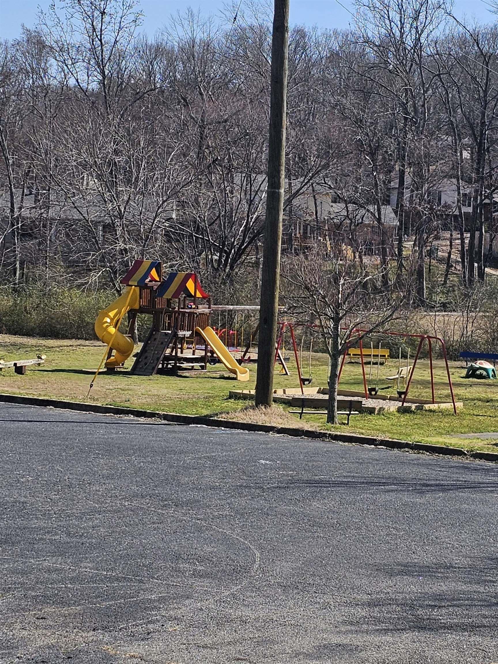 1216 N Shackleford  Little Rock, AR