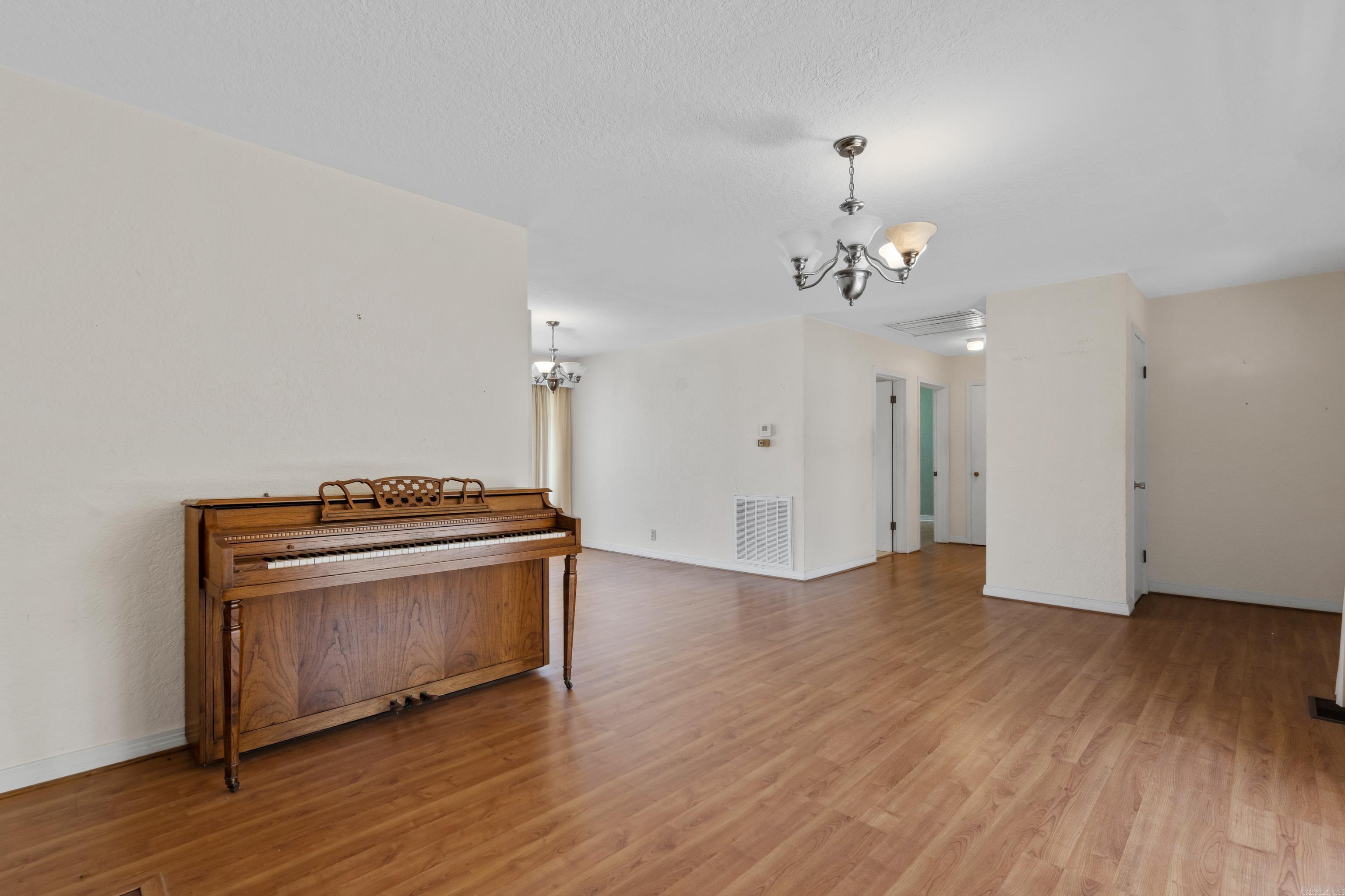 115 Roxbury Street Hot Springs, AR 71901