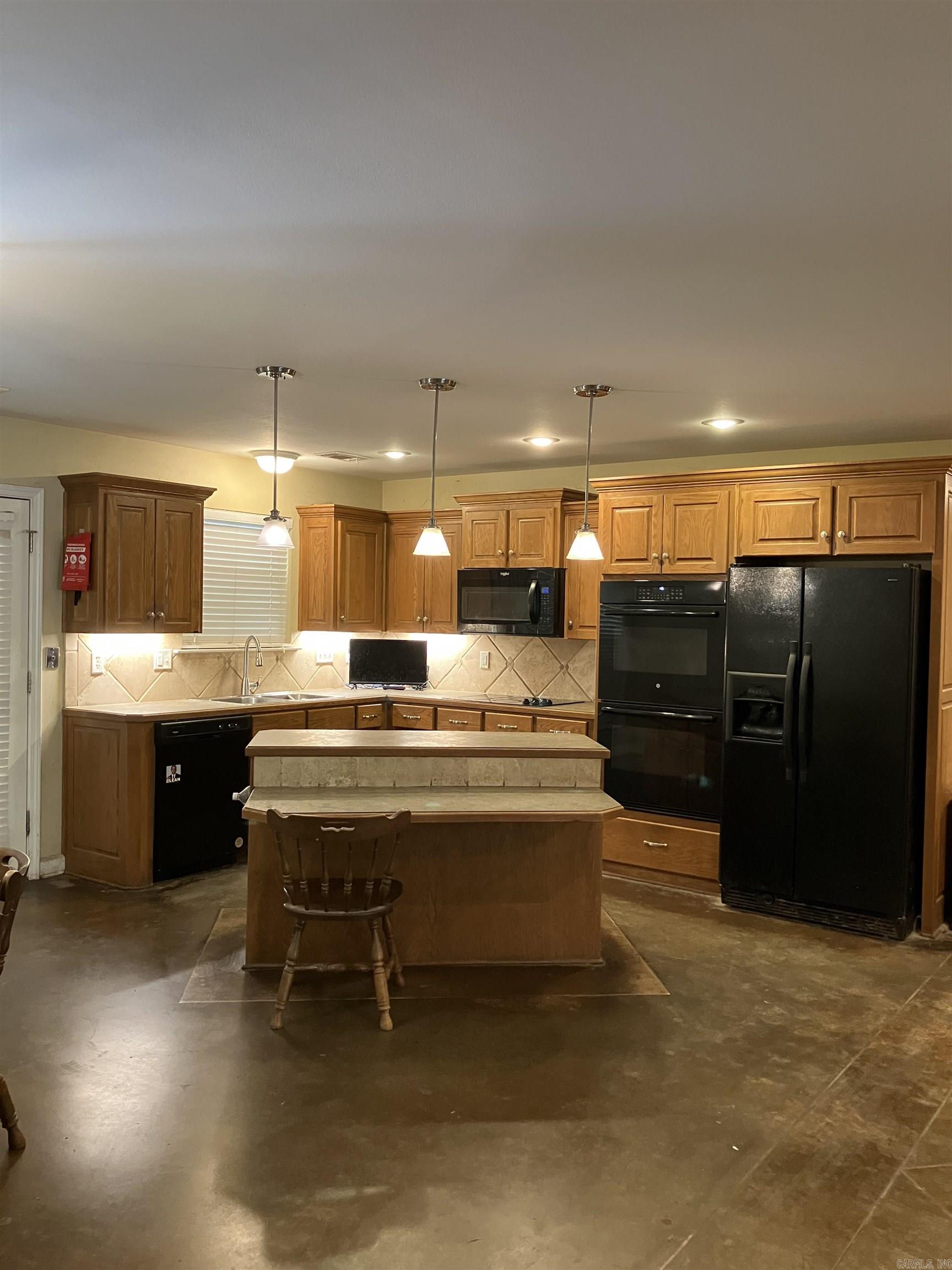 1111 Silver Leaf Drive Alexander, AR 72002