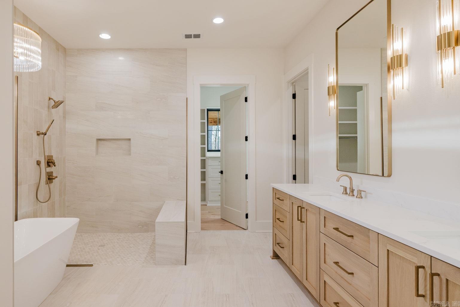 7048 Hannah Ln  Benton, AR