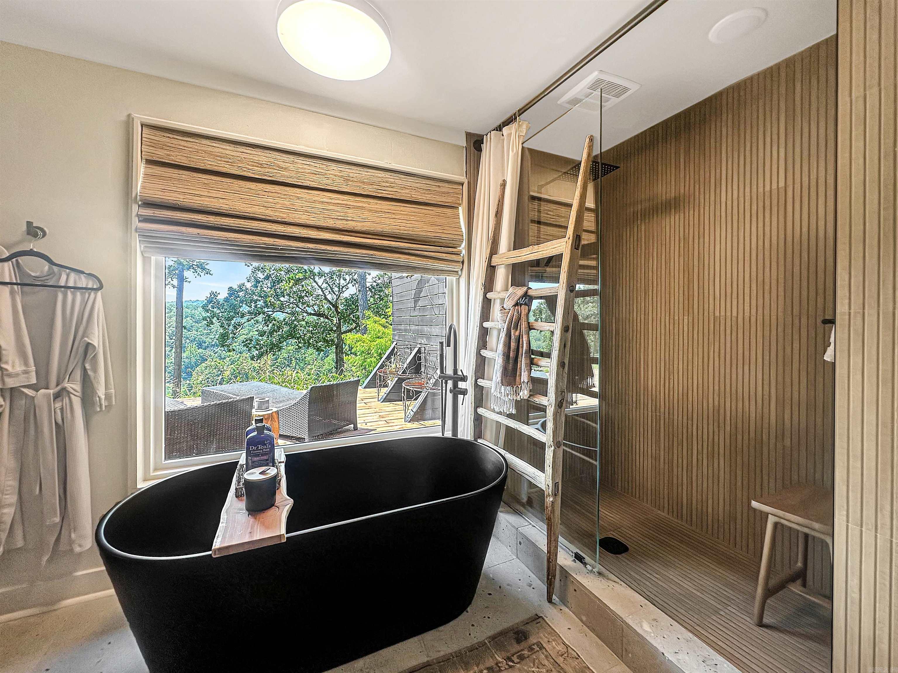 170 Lynn Creek Dr Fairfield Bay, AR 72088