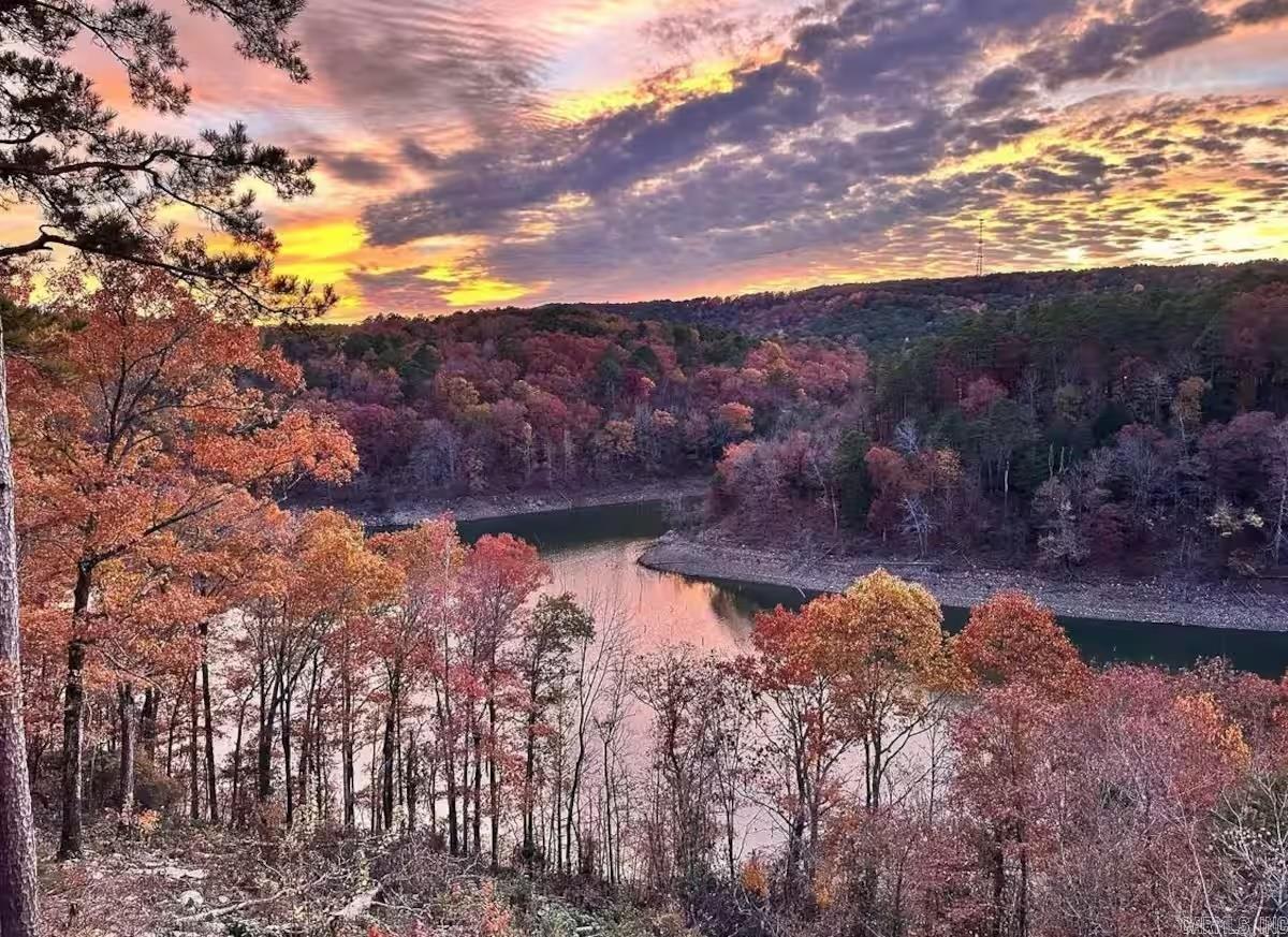 170 Lynn Creek Dr Fairfield Bay, AR 72088