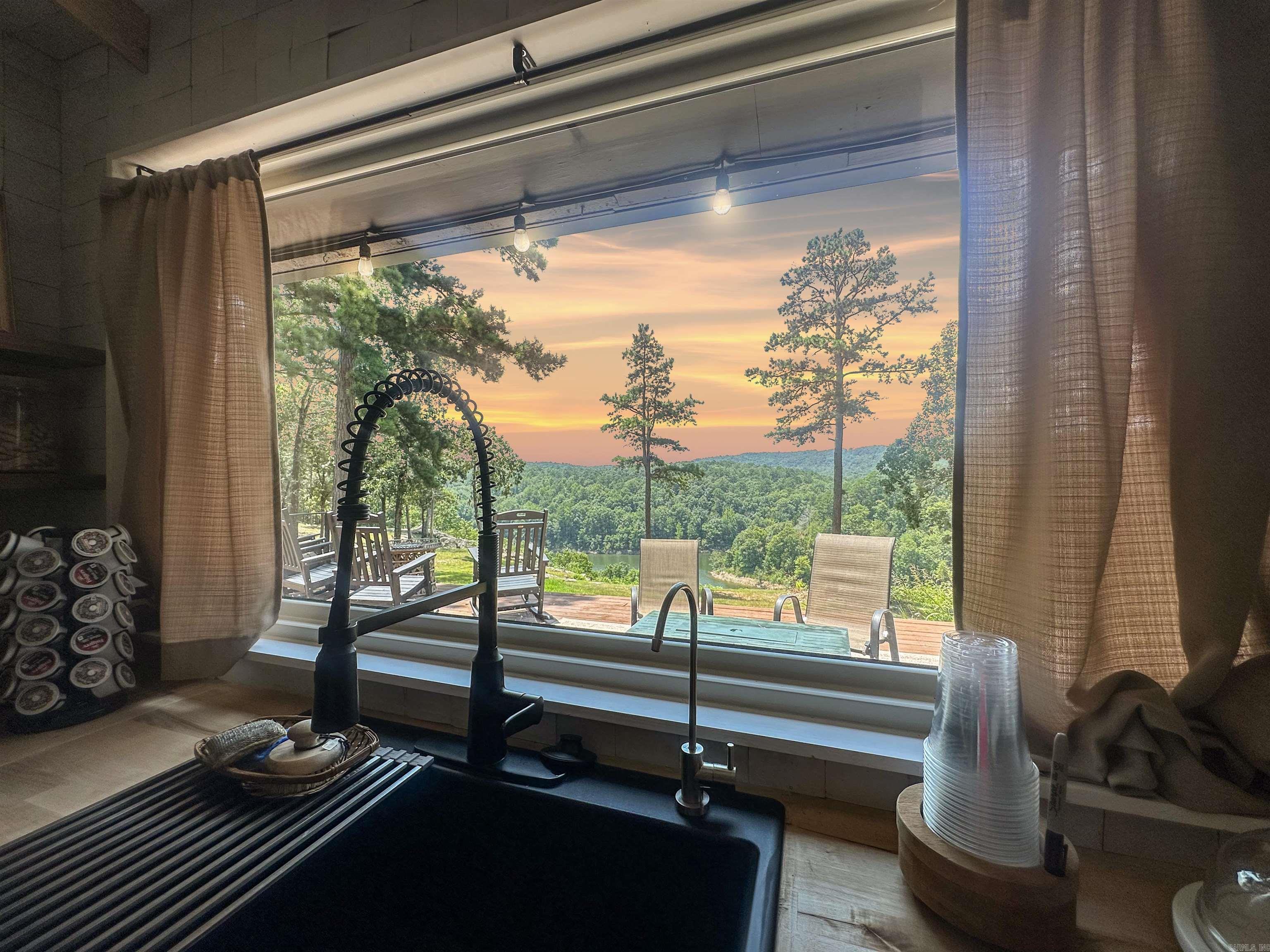 170 Lynn Creek Dr Fairfield Bay, AR 72088