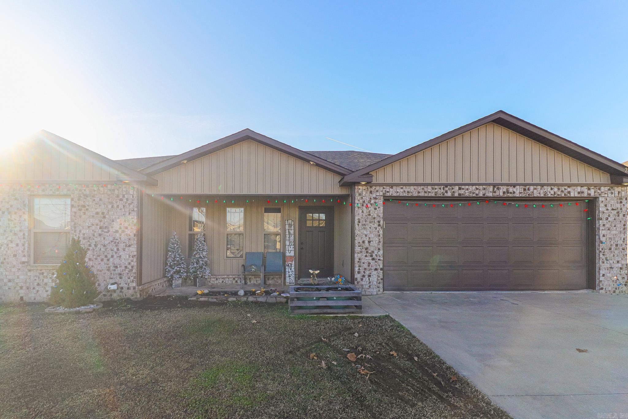 206 Stacy Paragould, AR 72450