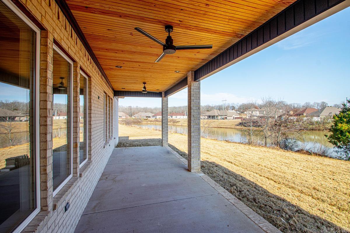 1015 Black Bass Court Jacksonville, AR 72076-2741