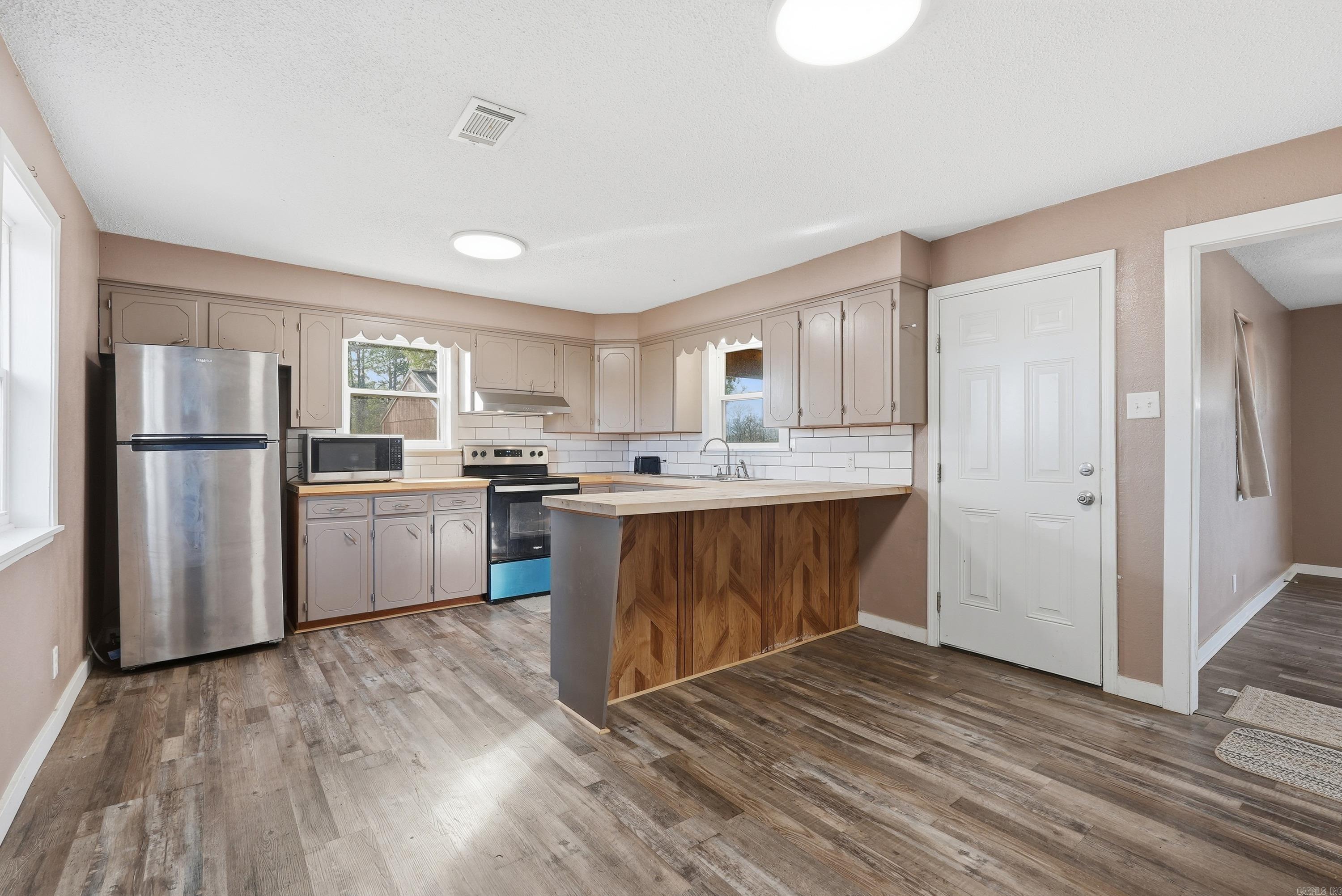 16 Eagle Valley Conway, AR 72032