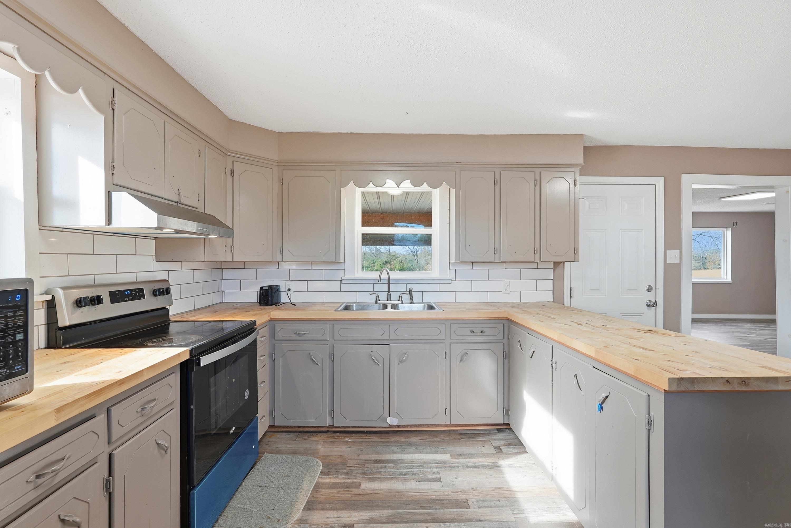 16 Eagle Valley Conway, AR 72032