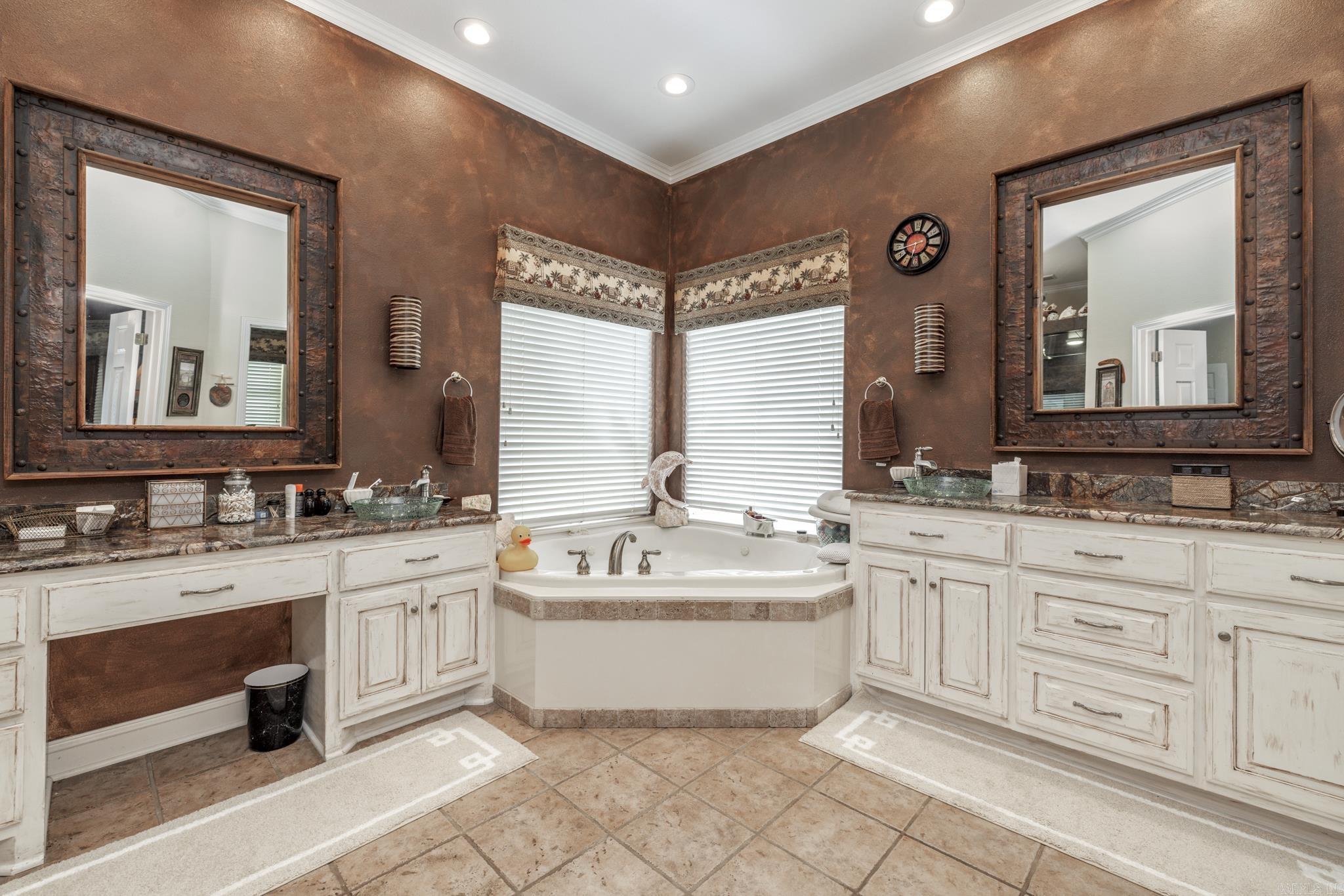 4 Sitiar Way Hot Springs Village, AR 71909