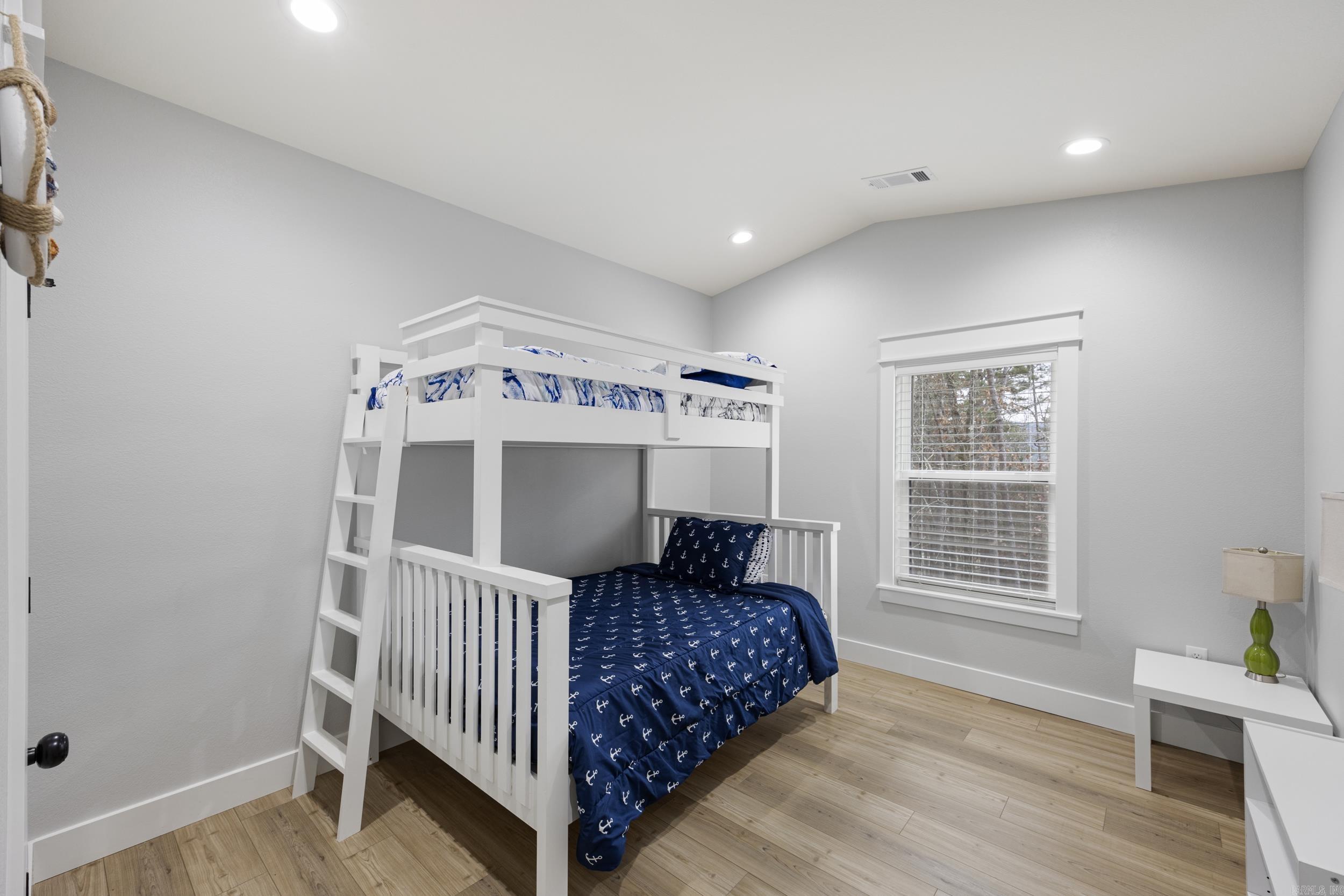 211 Woodland Shores Circle Clinton, AR 72031