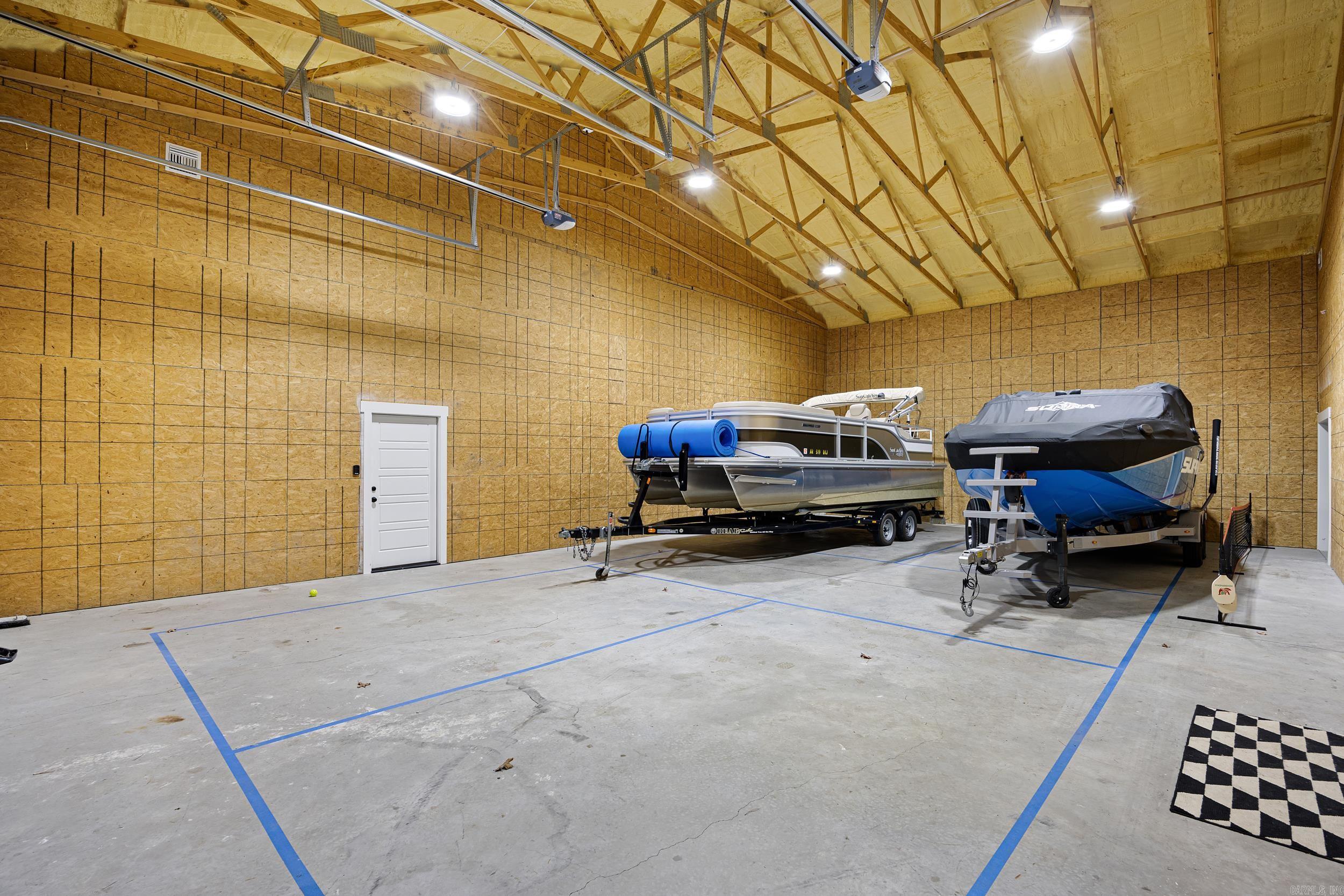 211 Woodland Shores Circle Clinton, AR 72031