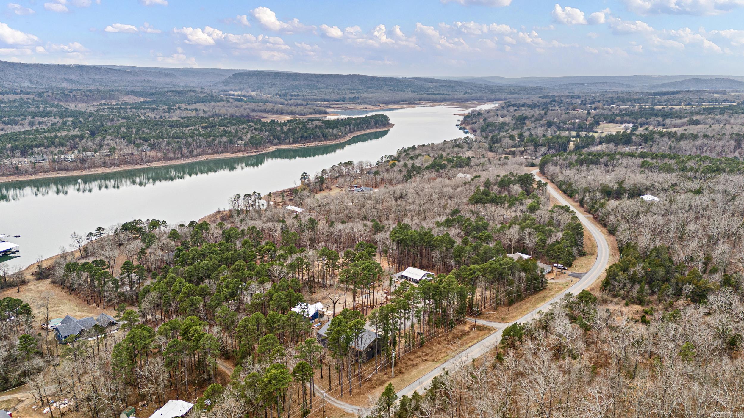 211 Woodland Shores Circle Clinton, AR 72031