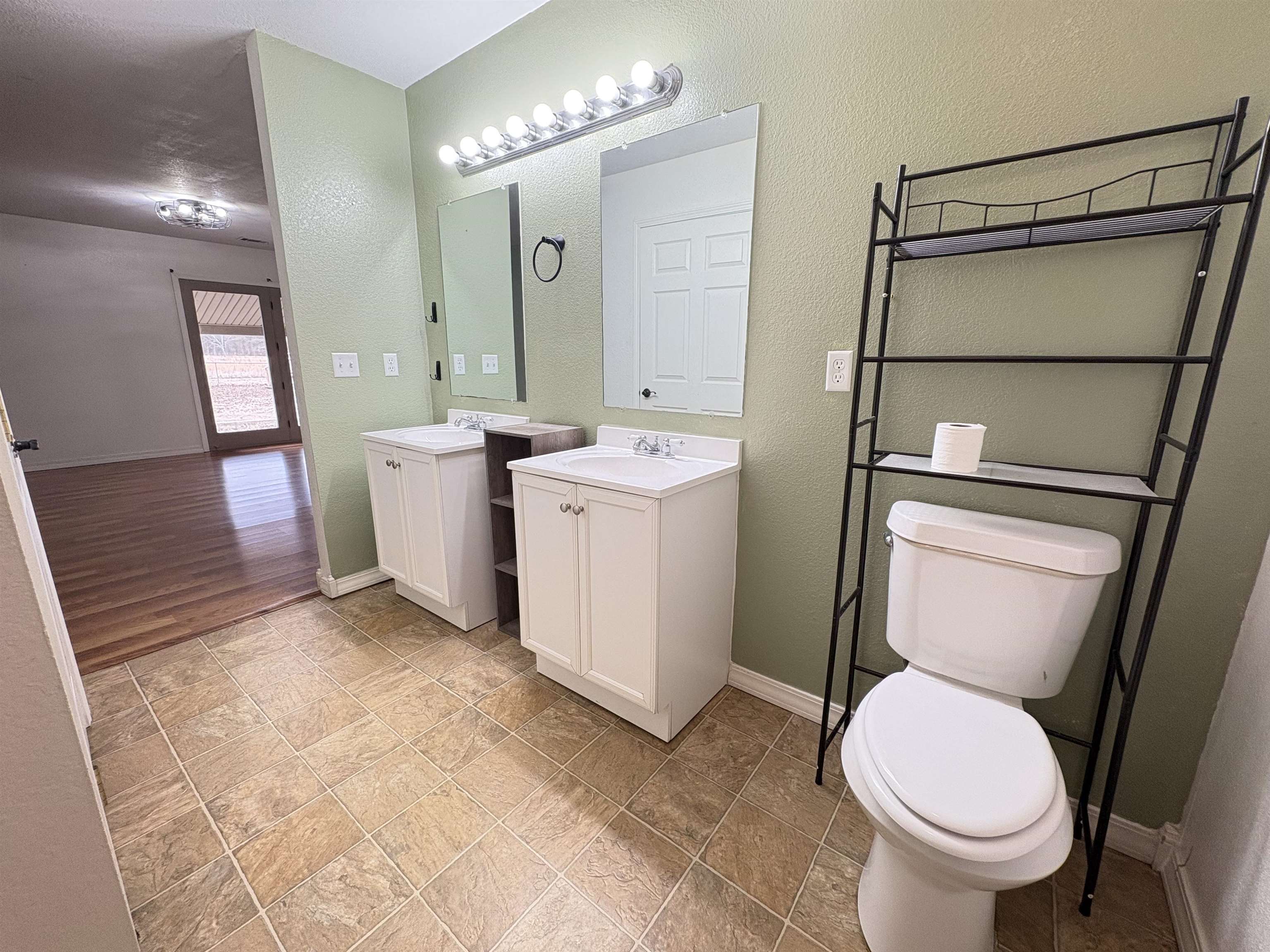 305 Norris  Batesville, AR