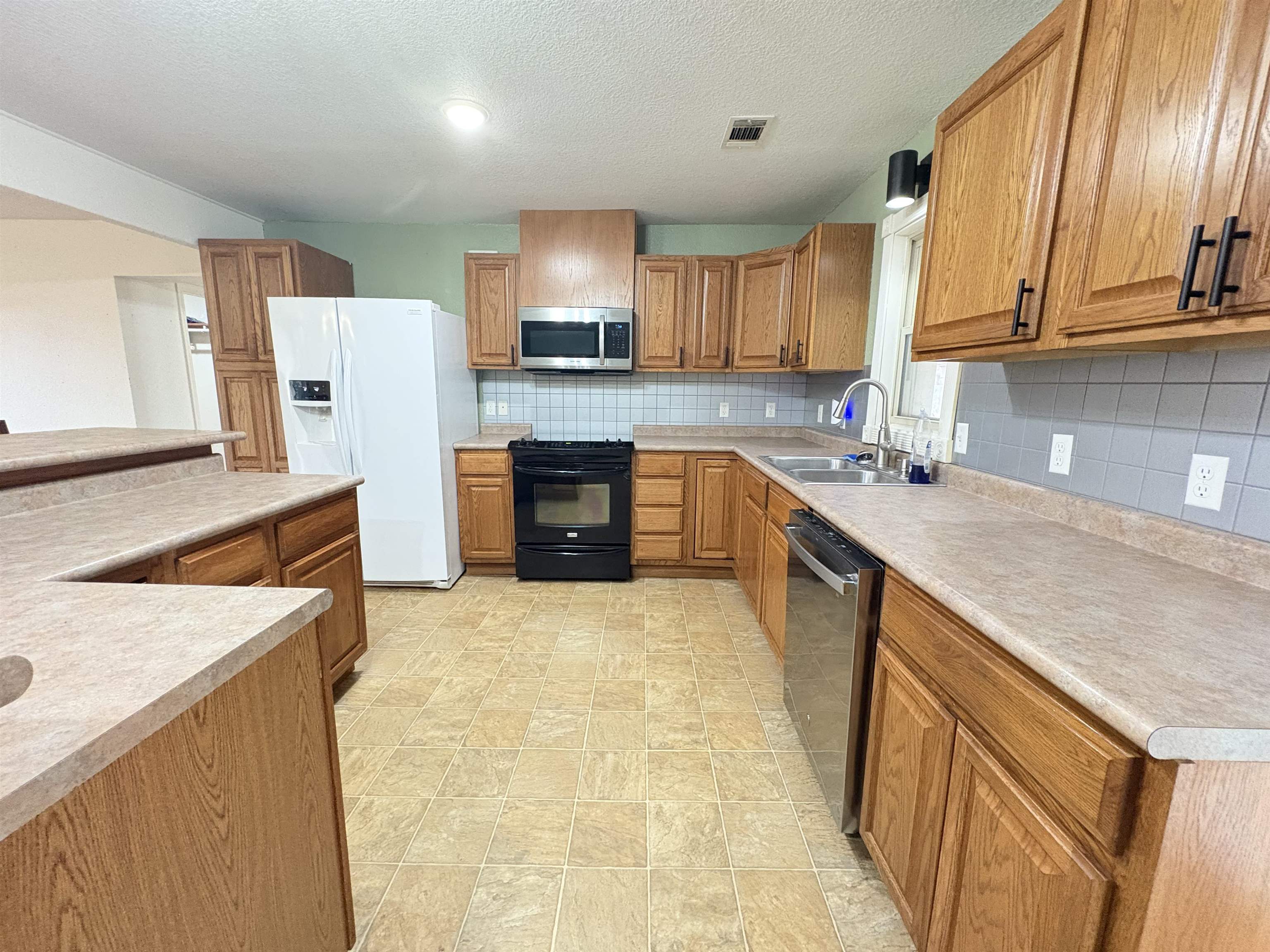 305 Norris  Batesville, AR